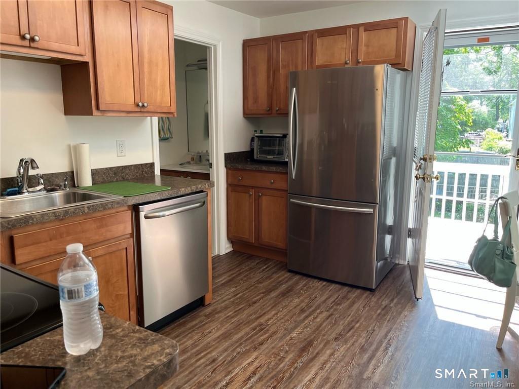 33 Central Avenue Property Photo 16