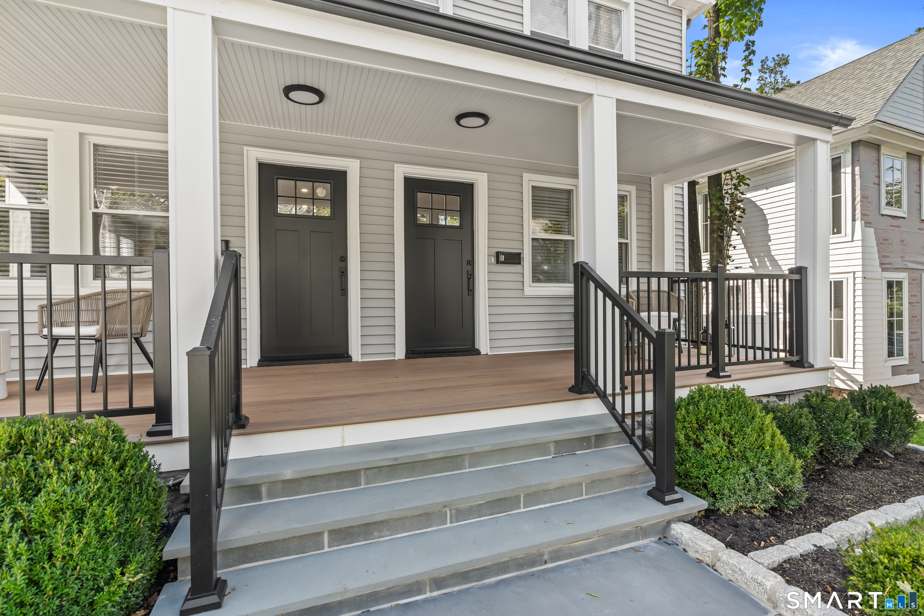 8 Farley A Street Property Photo 3