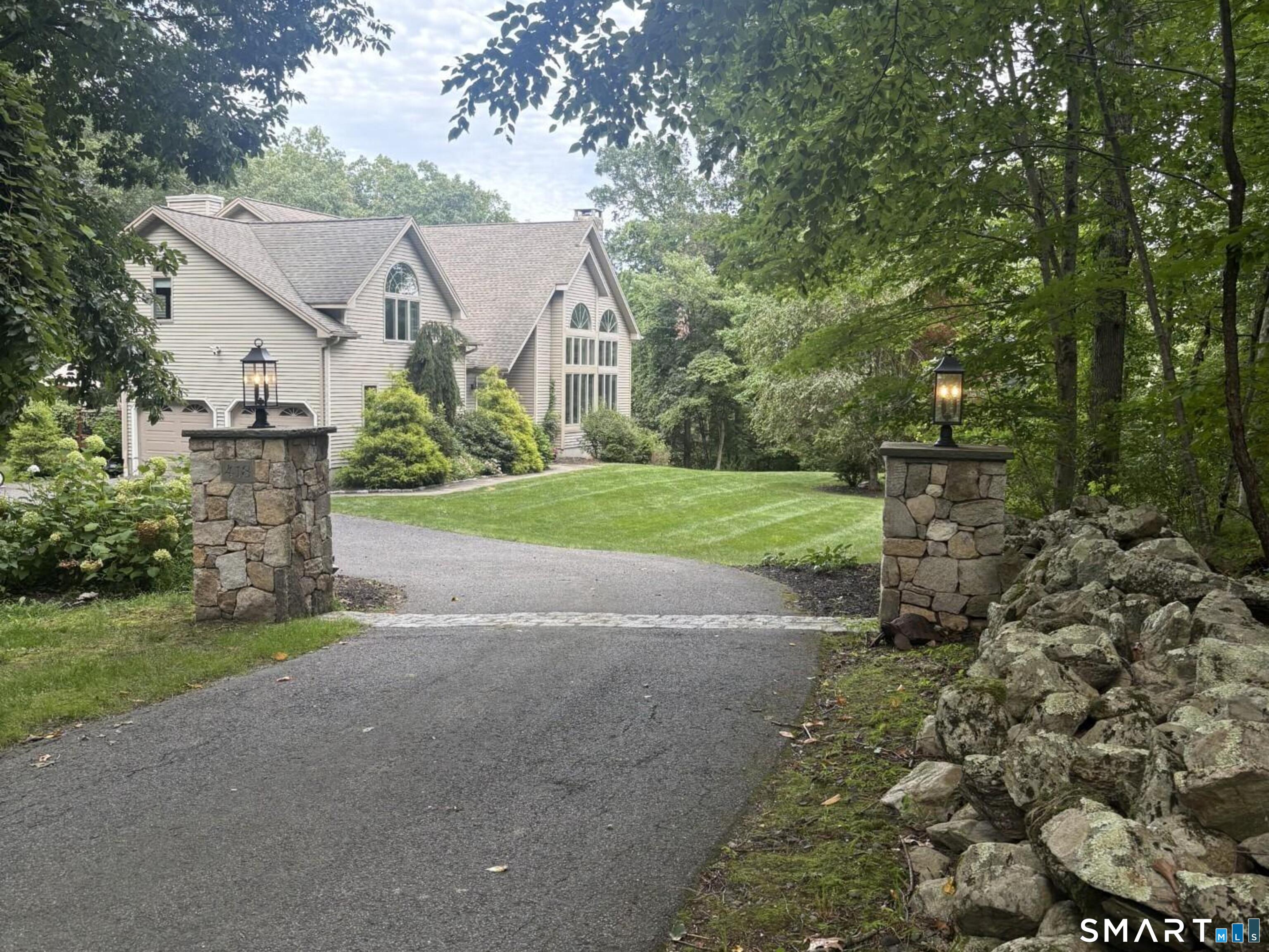 418 Long Mountain Road Property Photo 2