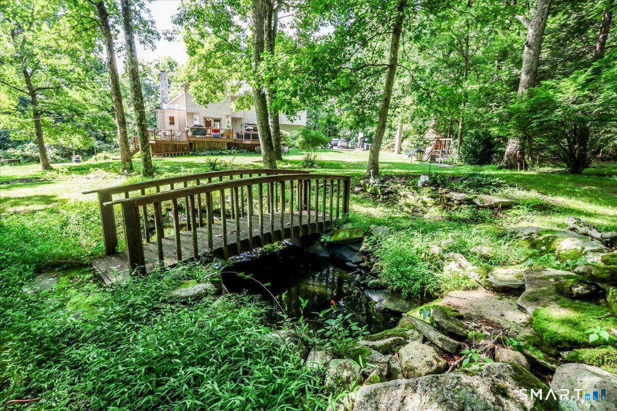 418 Long Mountain Road Property Photo 9