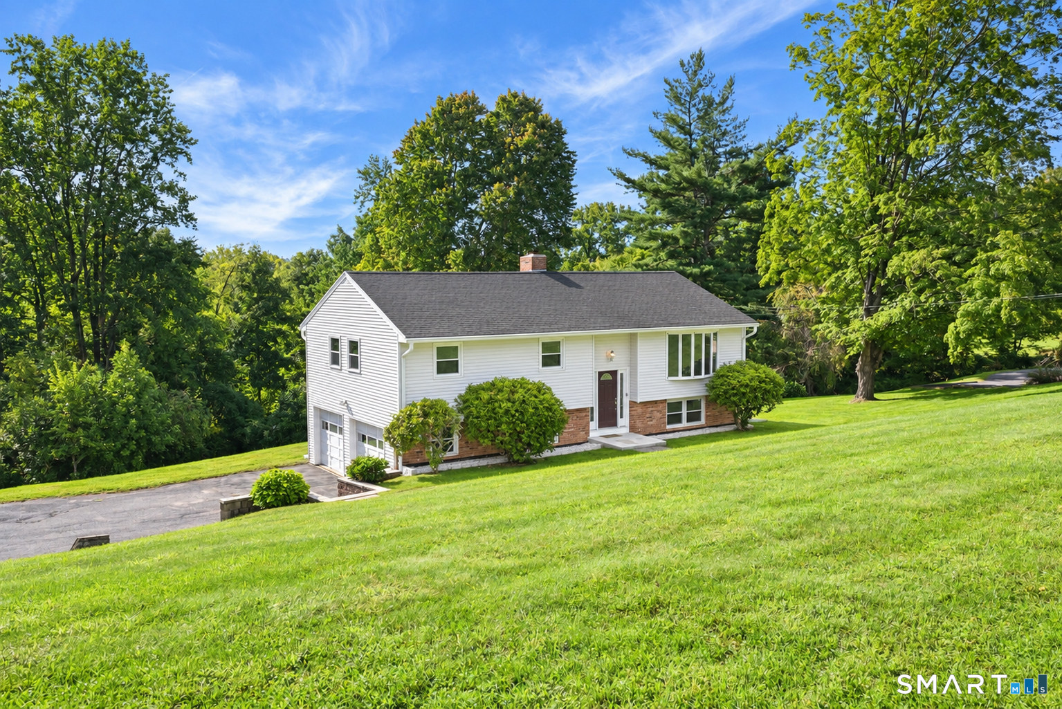 3 Holly Lane Property Photo 1
