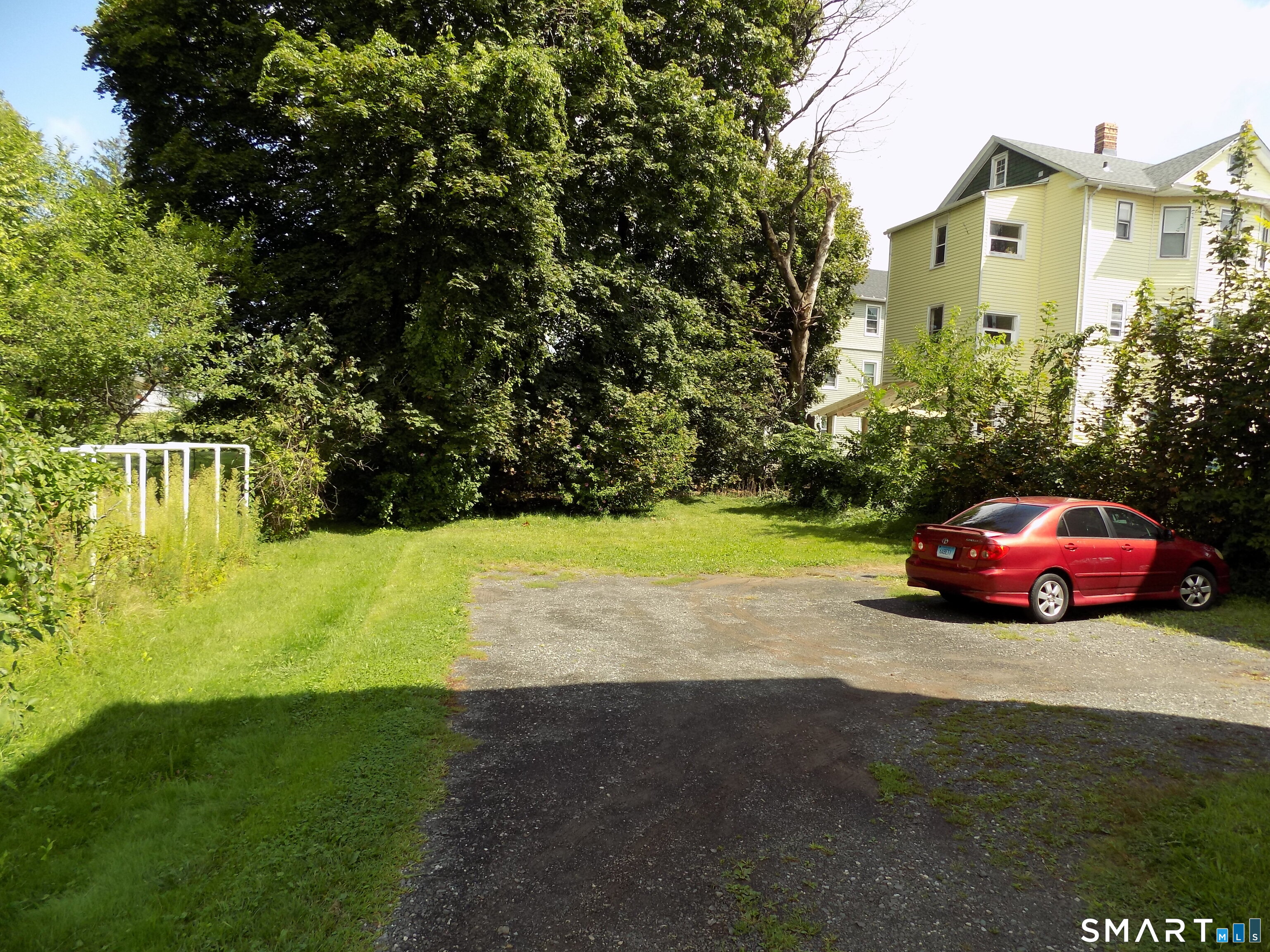 29 Farmington Avenue Property Photo 2