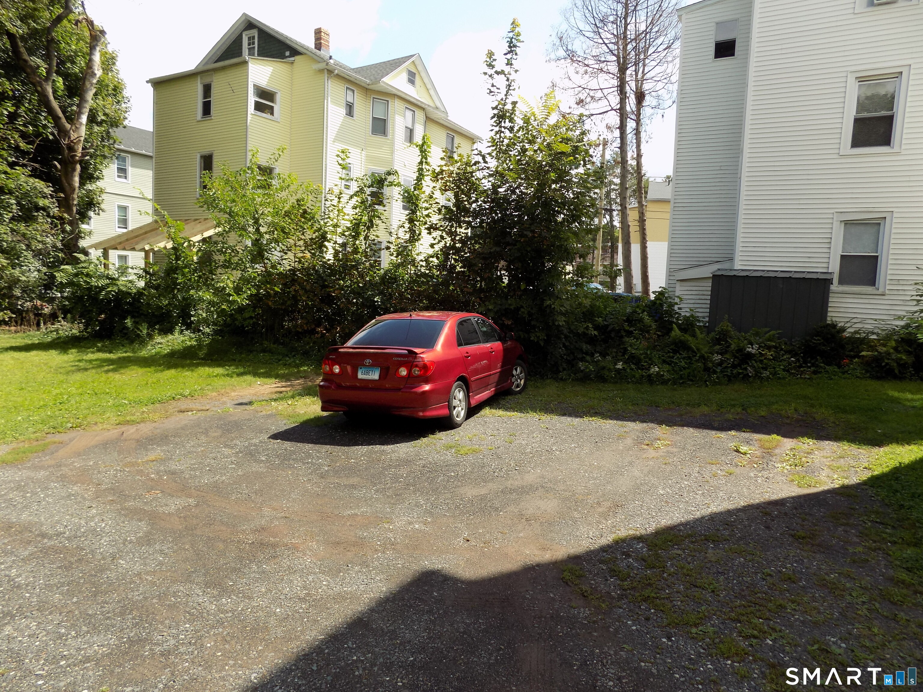 29 Farmington Avenue Property Photo 3