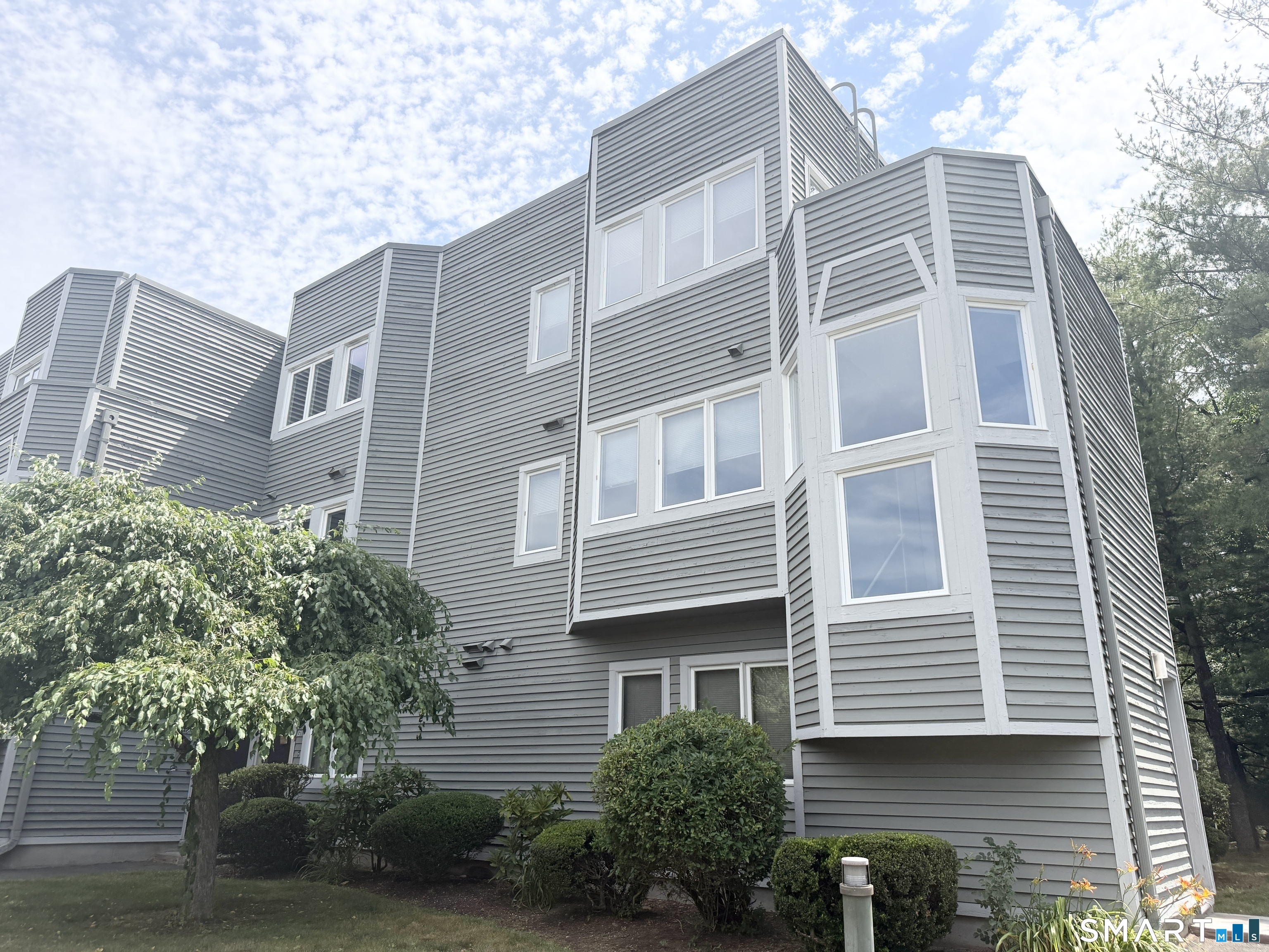 1414 Whitney G3 Avenue Property Photo 1