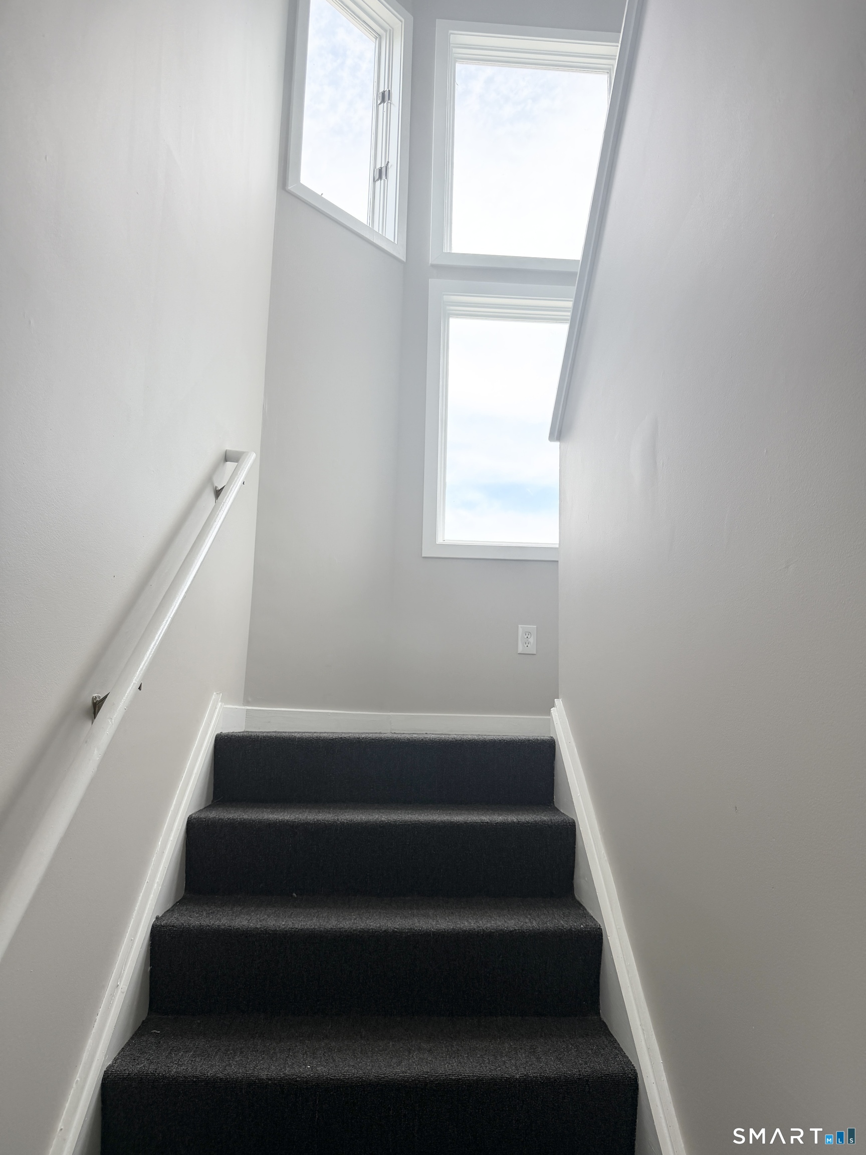 1414 Whitney G3 Avenue Property Photo 4