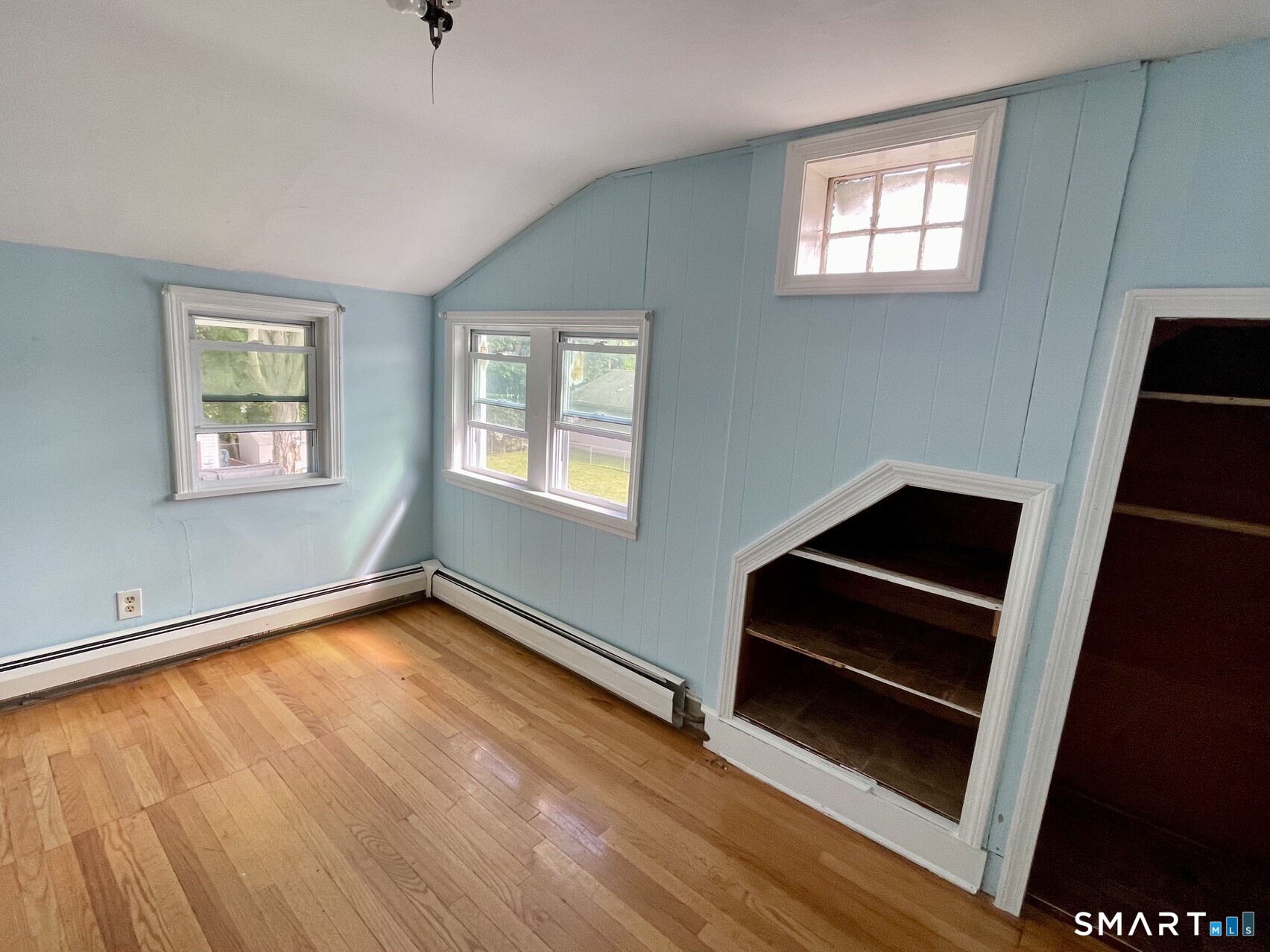114 Tulip Street Property Photo 10