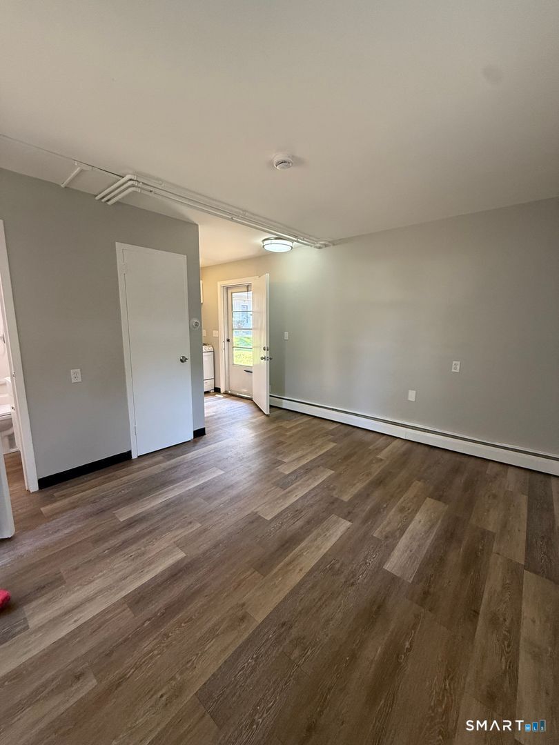 24205442 Property Photo 1