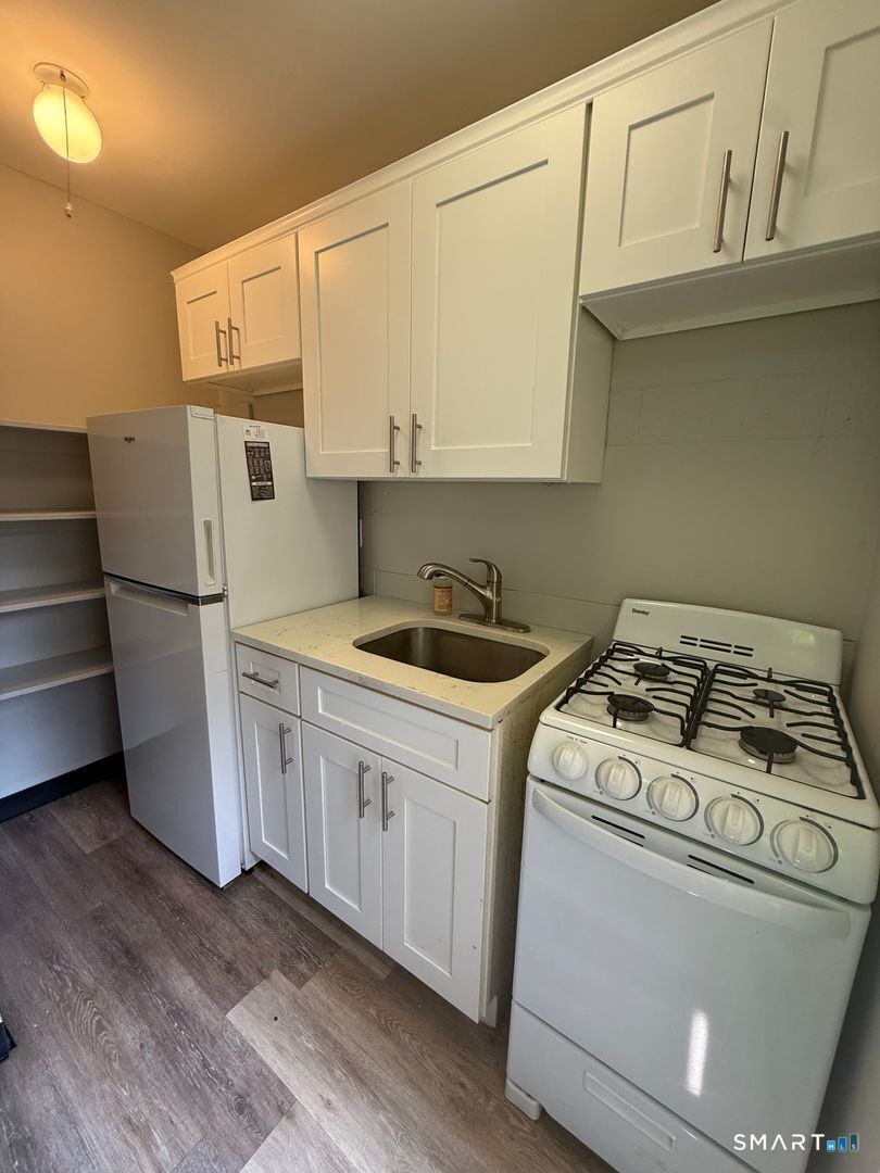 24205442 Property Photo 3