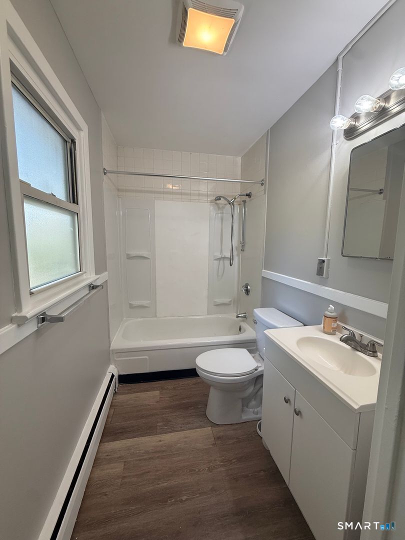 24205442 Property Photo 5