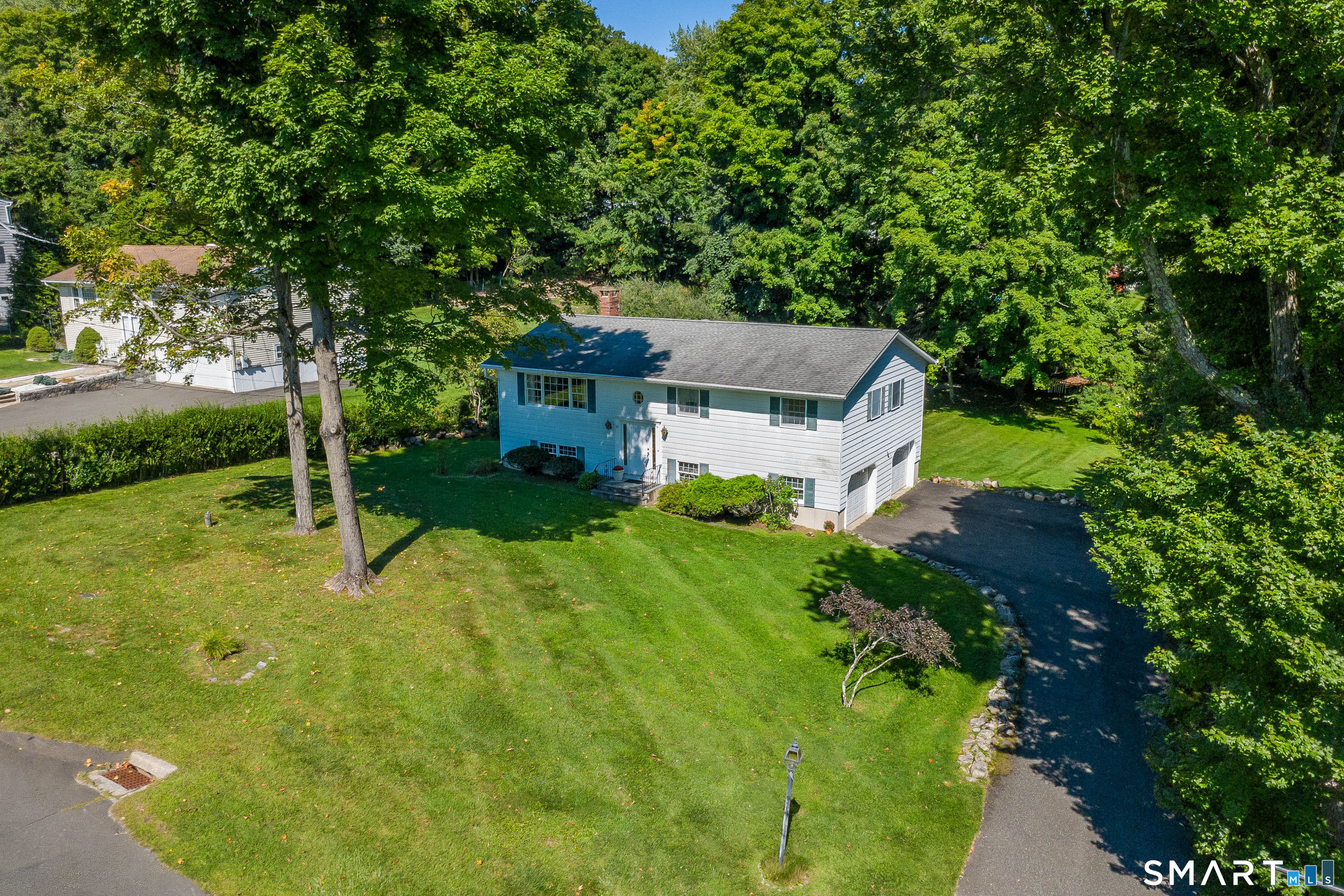 38 Old Farm Road Property Photo 1