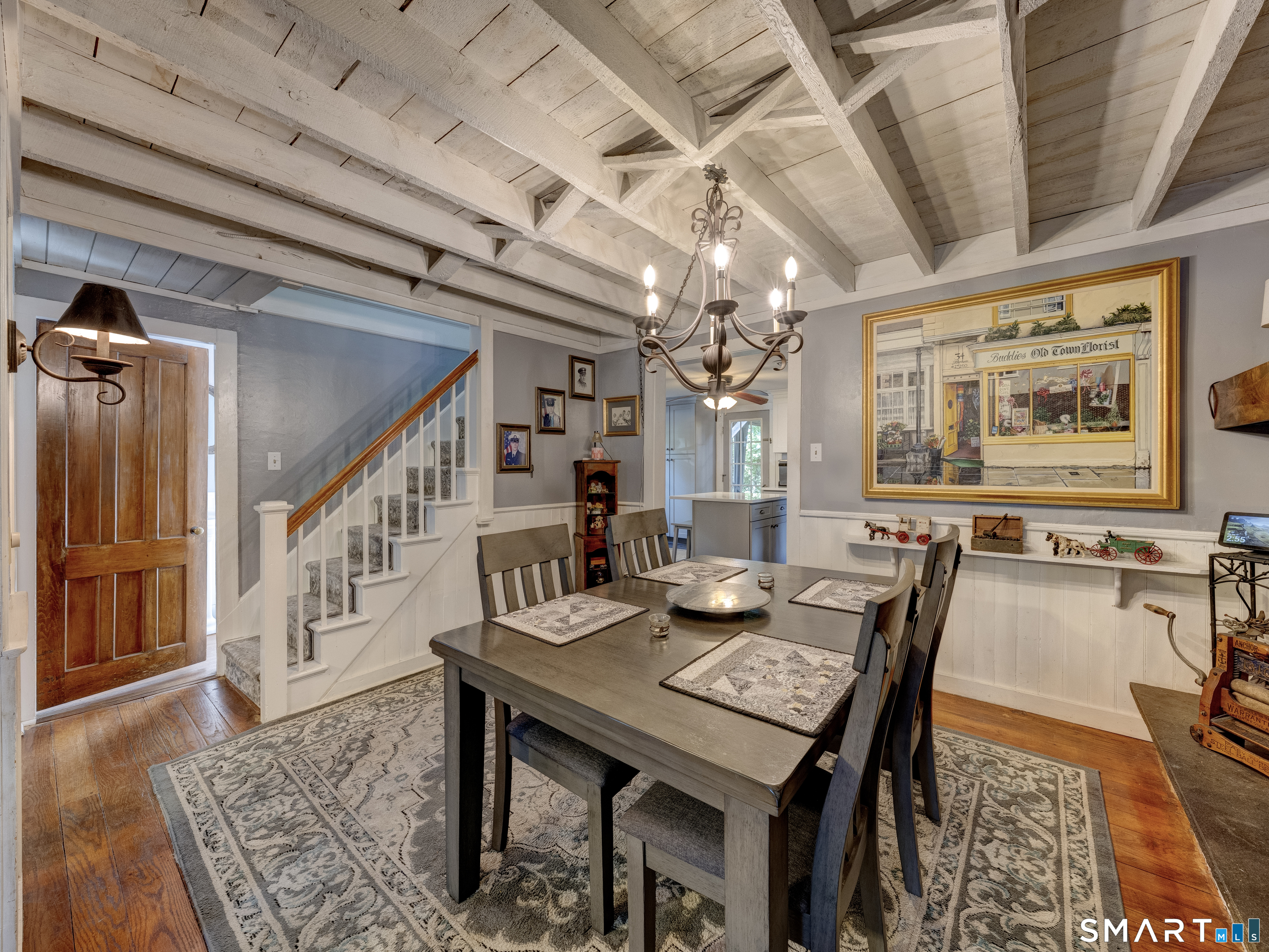 514 Litchfield Street Property Photo 8