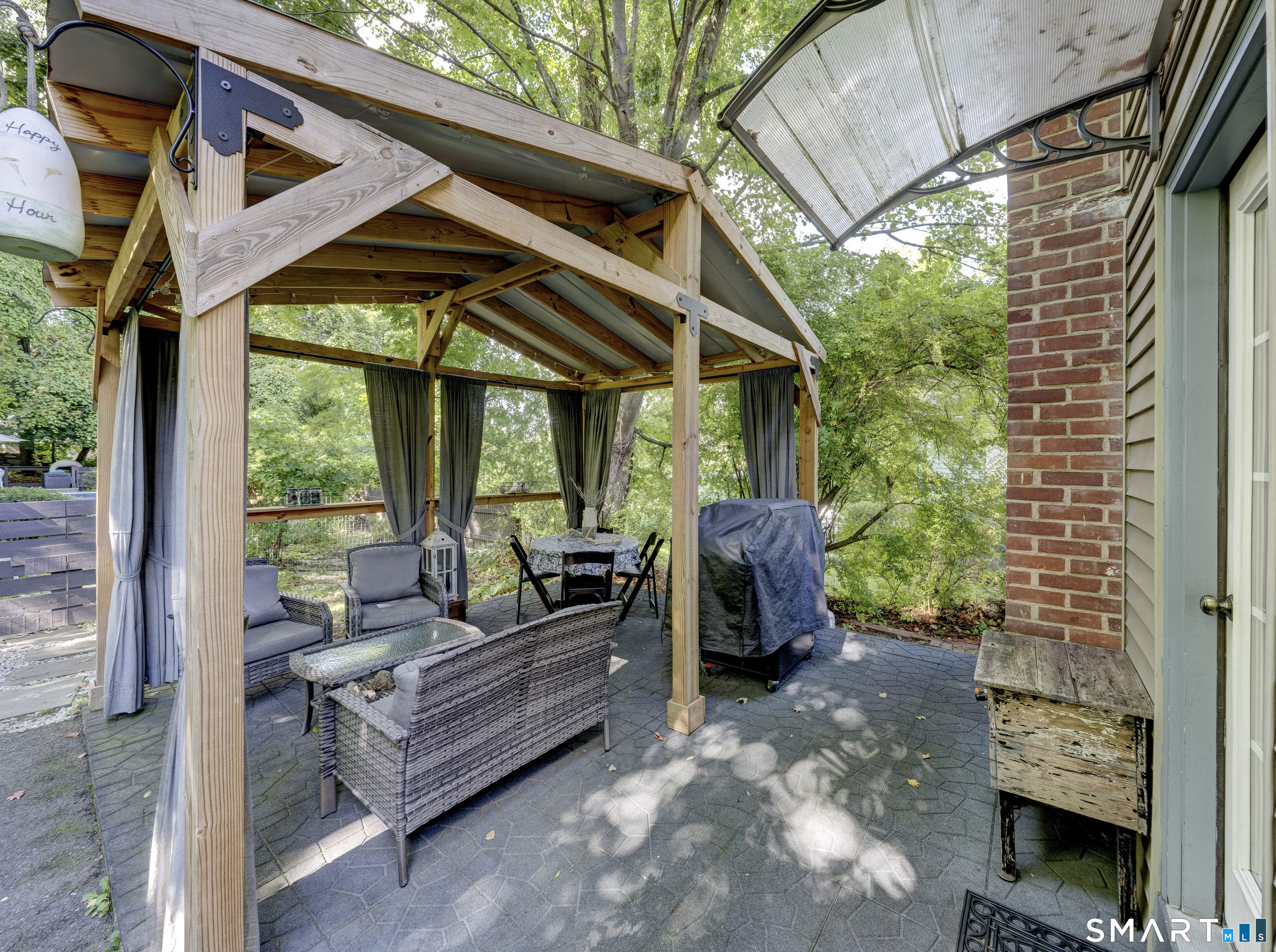 514 Litchfield Street Property Photo 25