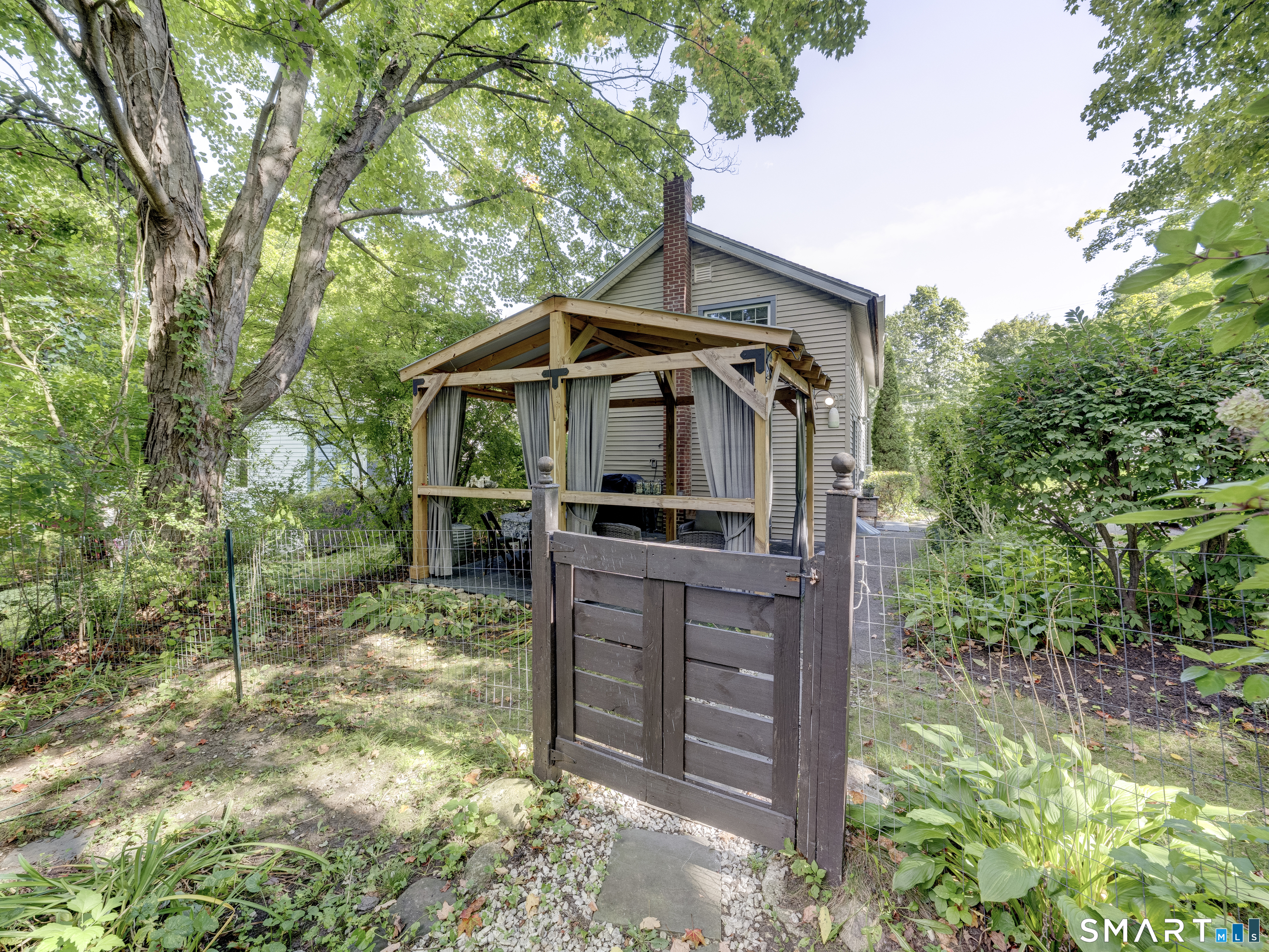 514 Litchfield Street Property Photo 26