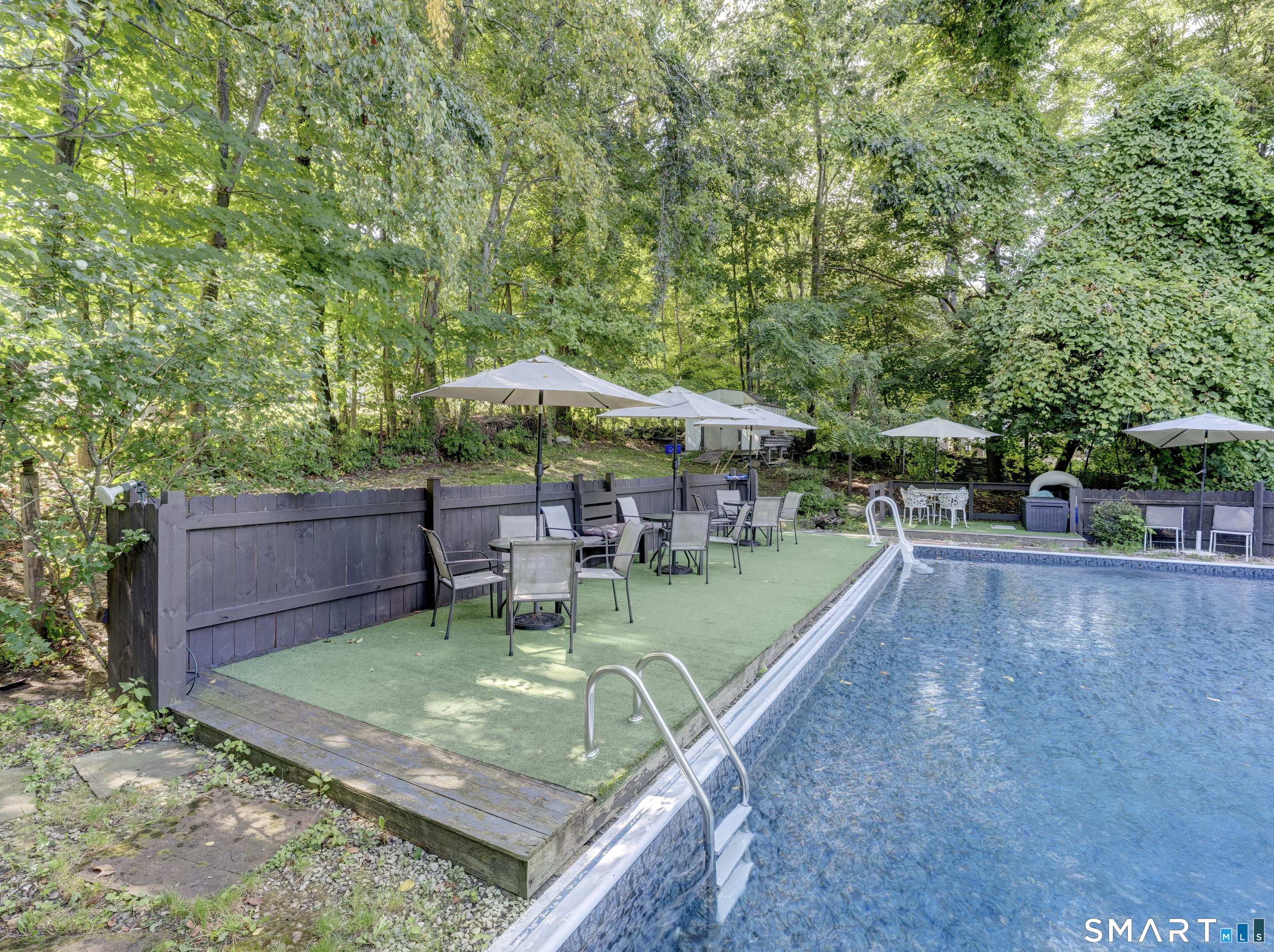 514 Litchfield Street Property Photo 32