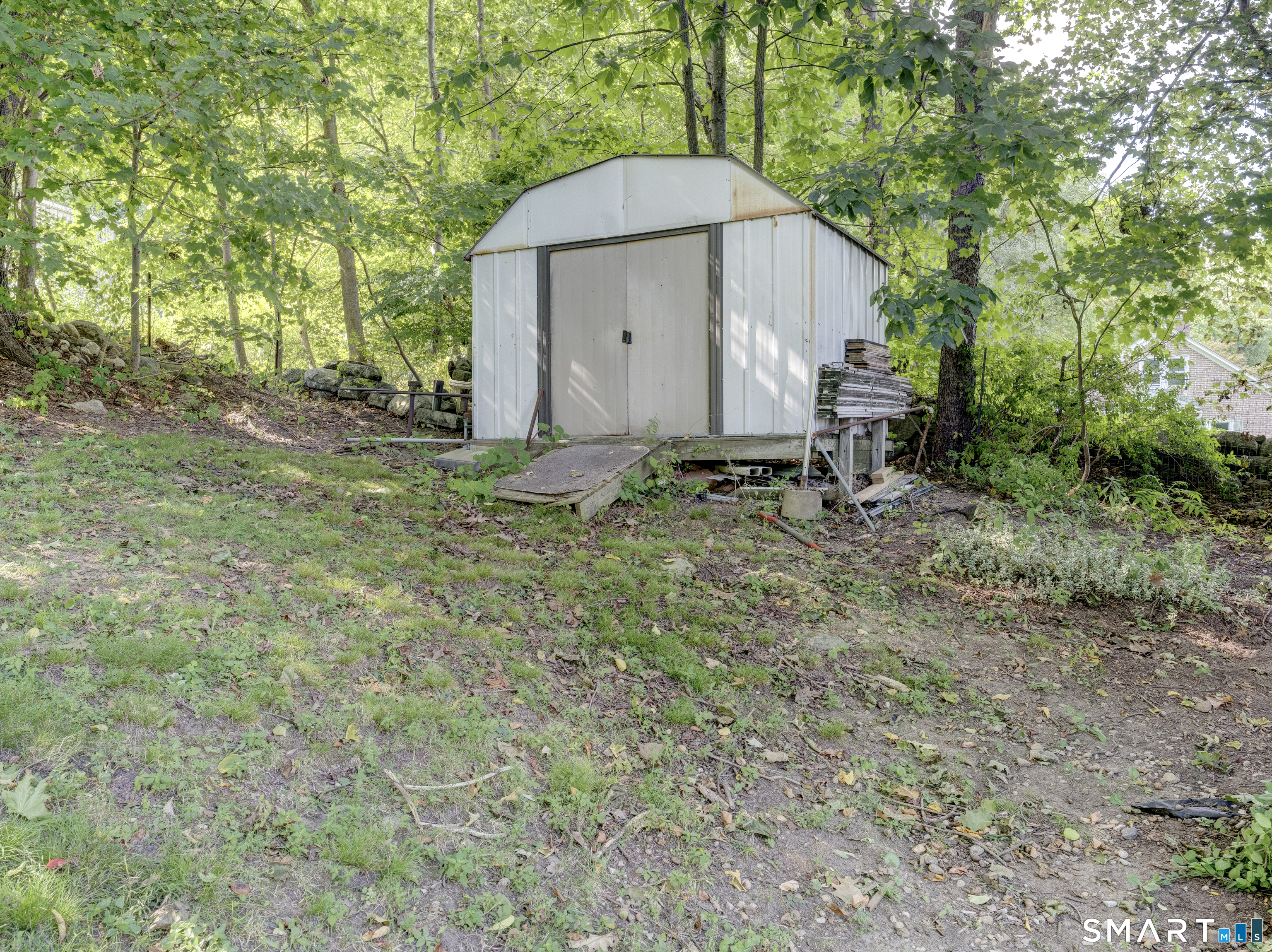 514 Litchfield Street Property Photo 36