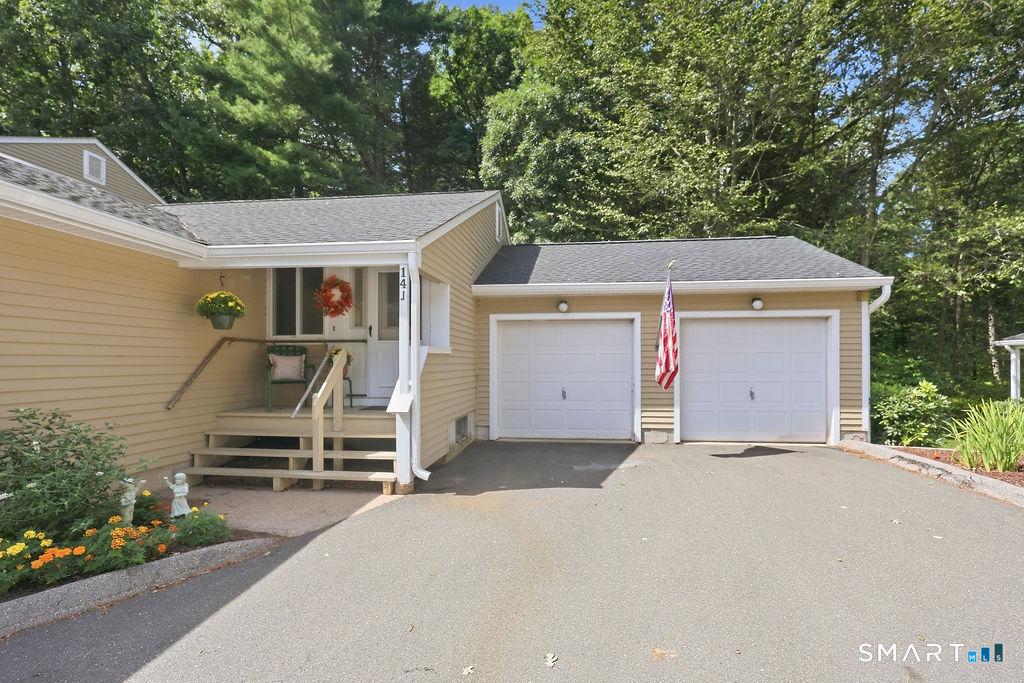 14 Wiggins Farm J Drive Property Photo 1