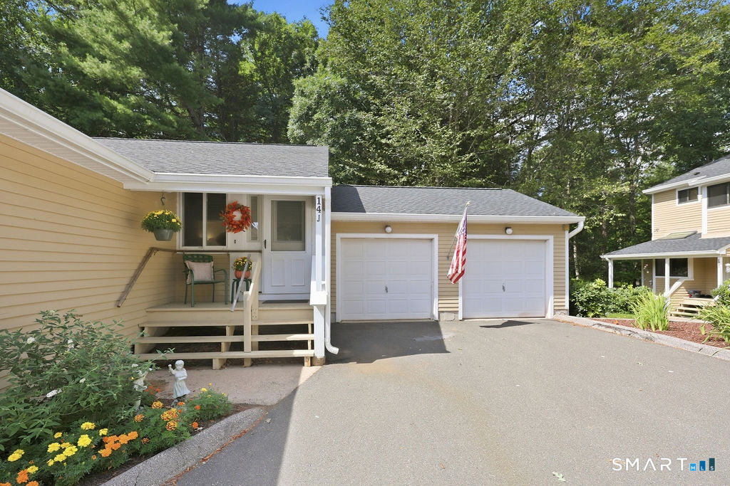 14 Wiggins Farm J Drive Property Photo 1