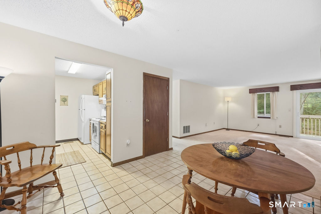 14 Wiggins Farm J Drive Property Photo 10