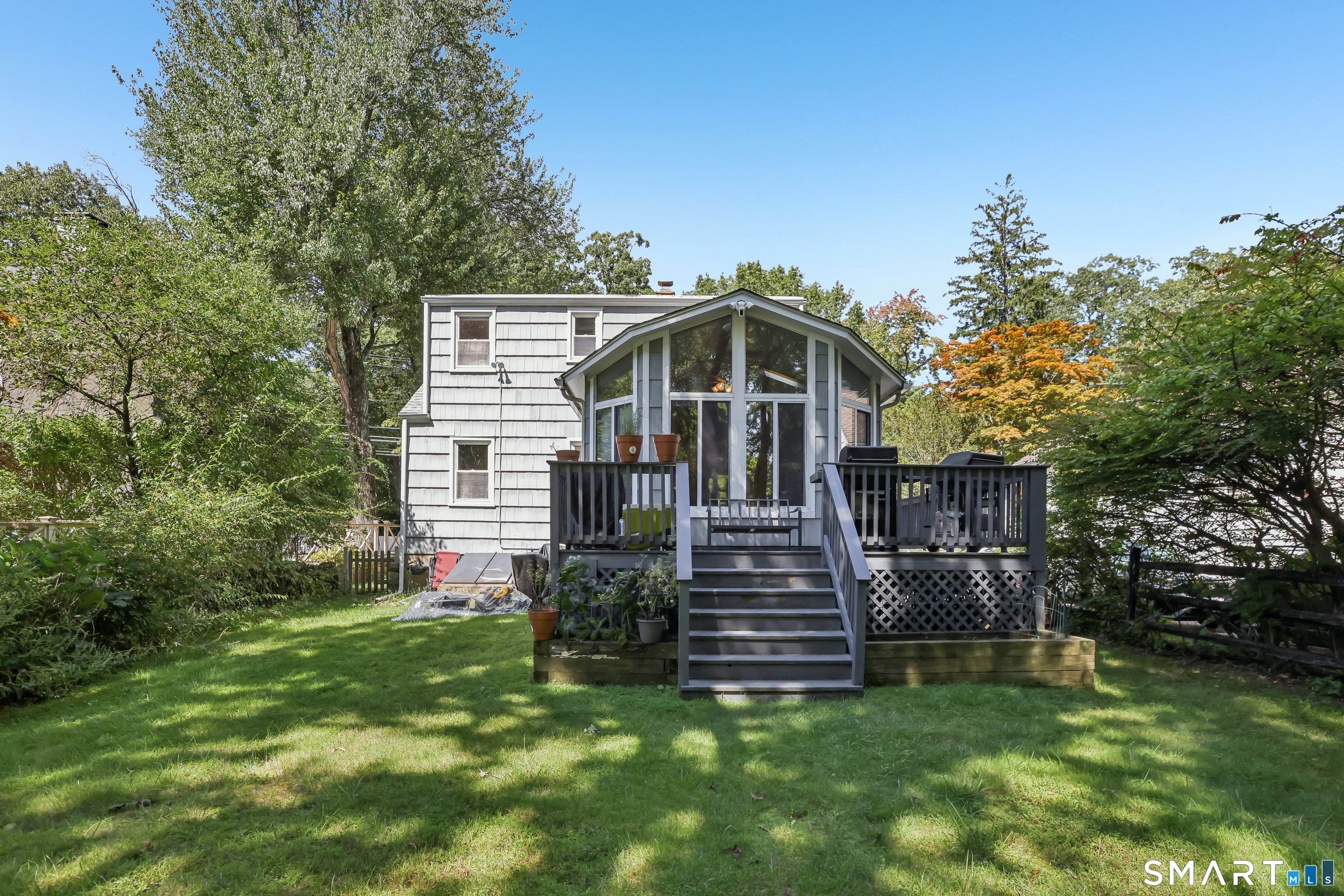 145 West Avenue Property Photo 1