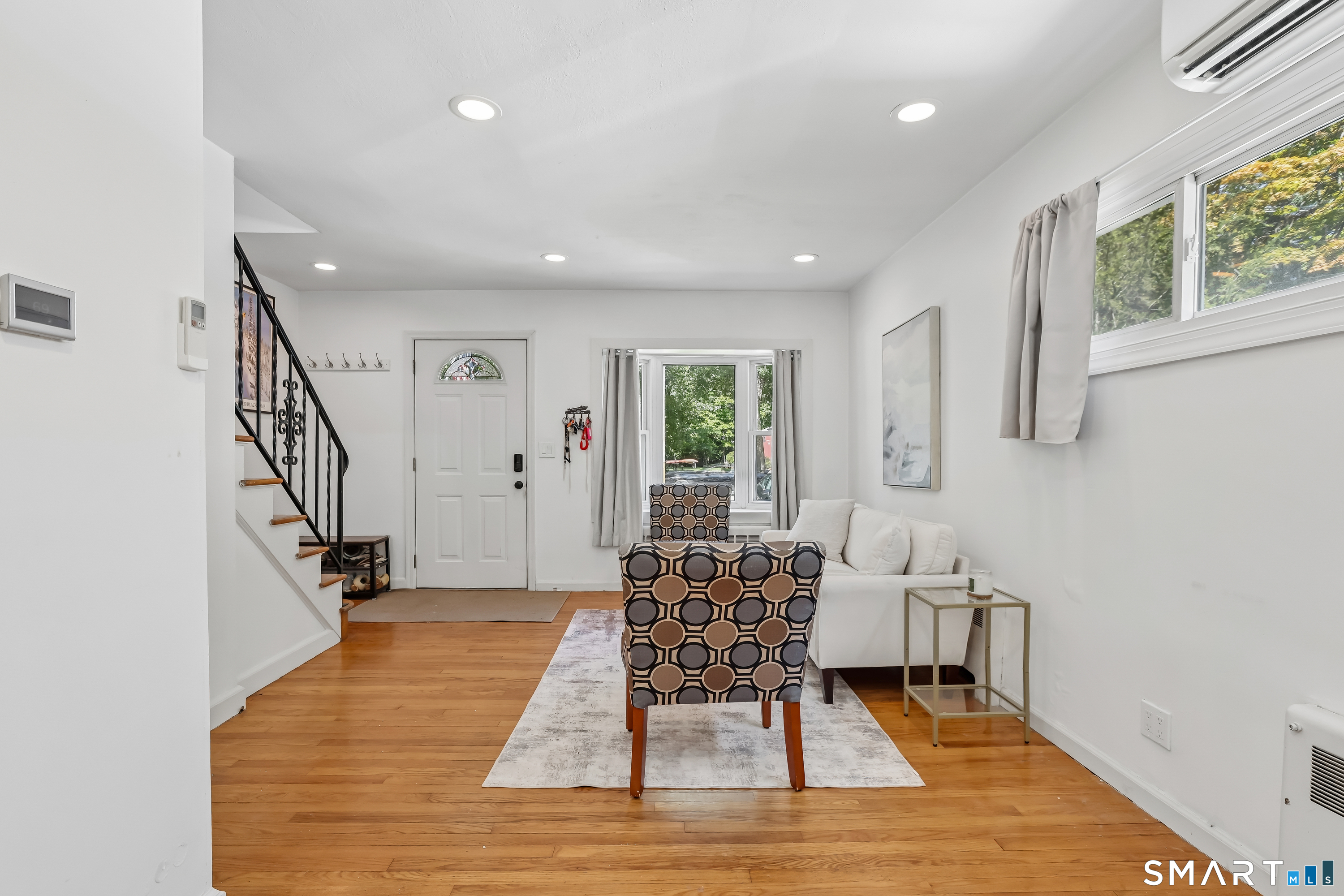 145 West Avenue Property Photo 3