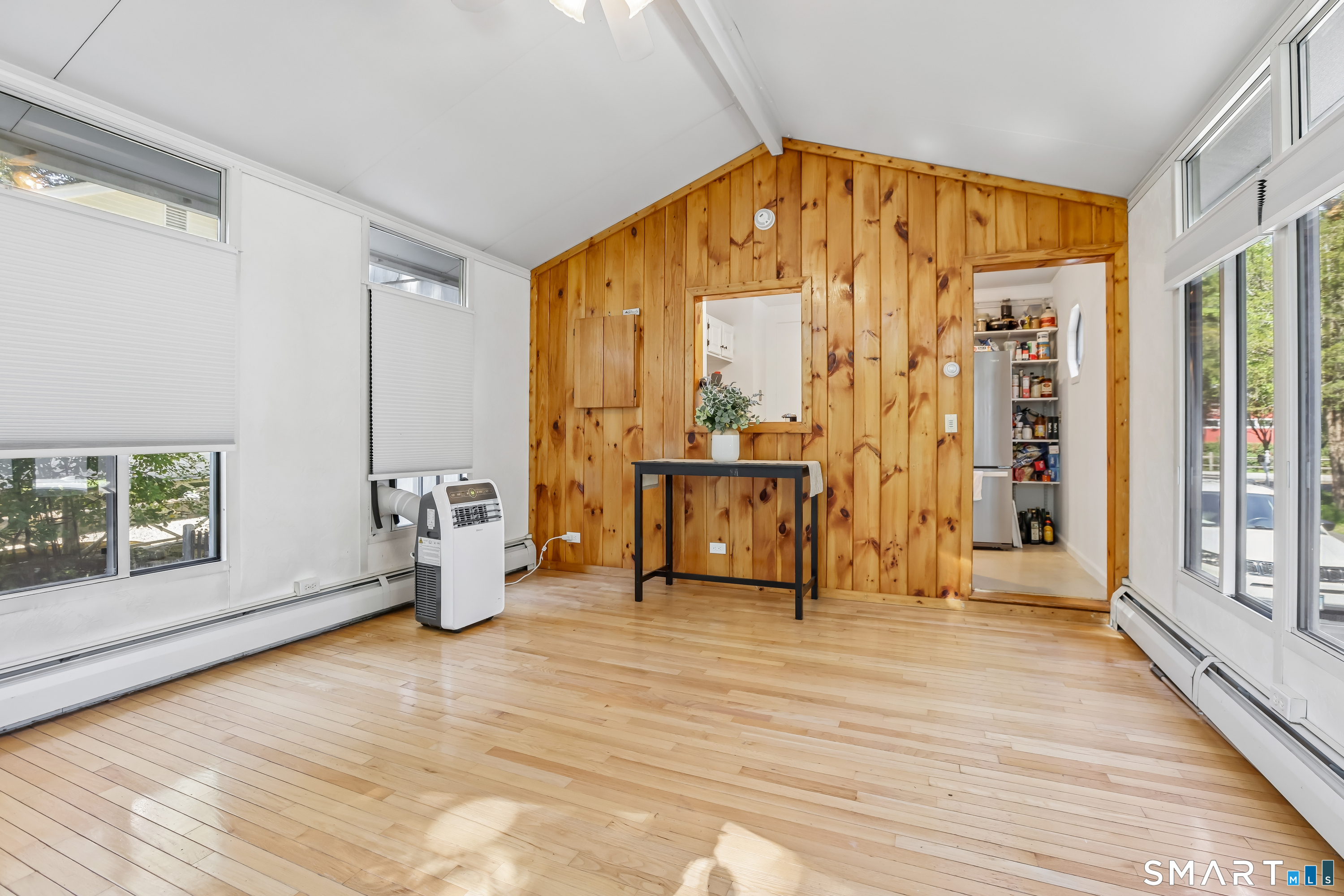 145 West Avenue Property Photo 8