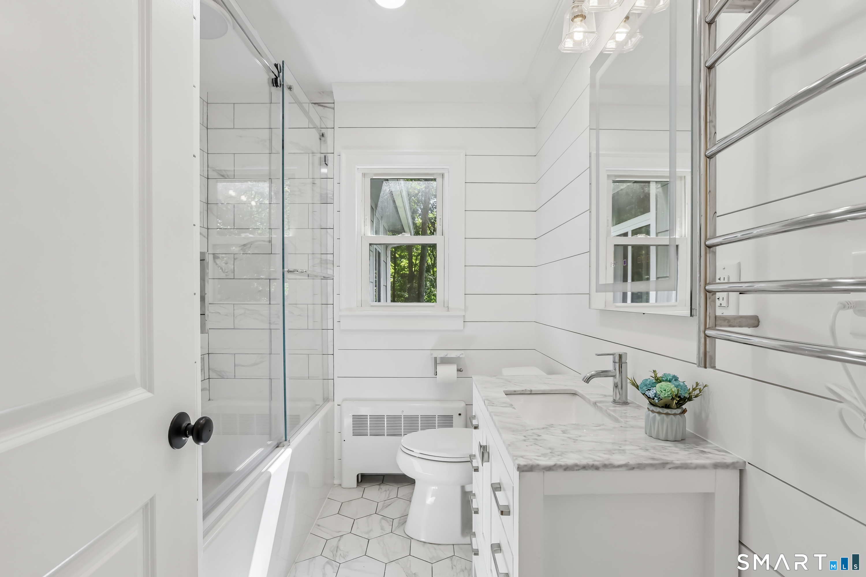 145 West Avenue Property Photo 9