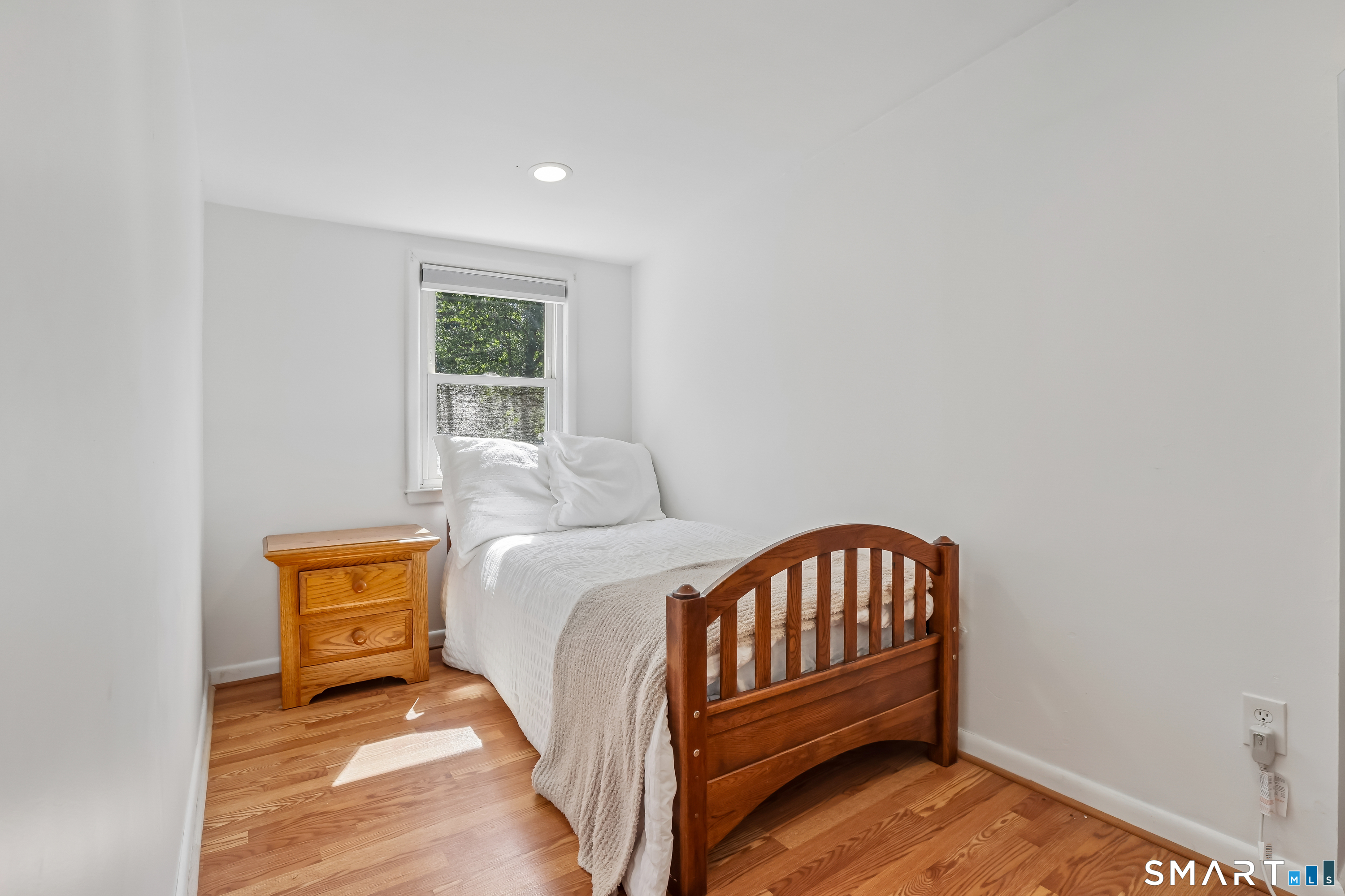 145 West Avenue Property Photo 16