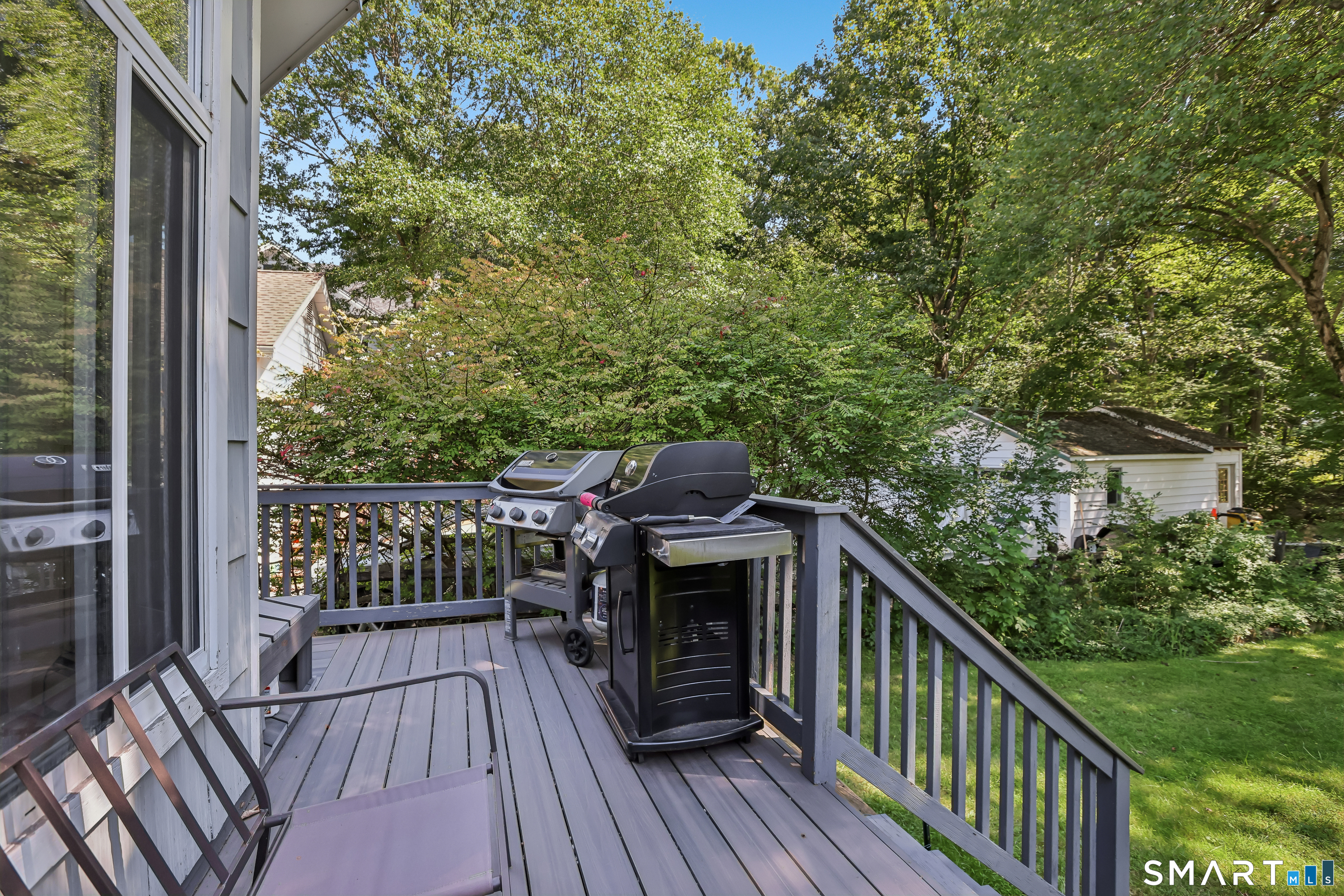 145 West Avenue Property Photo 19