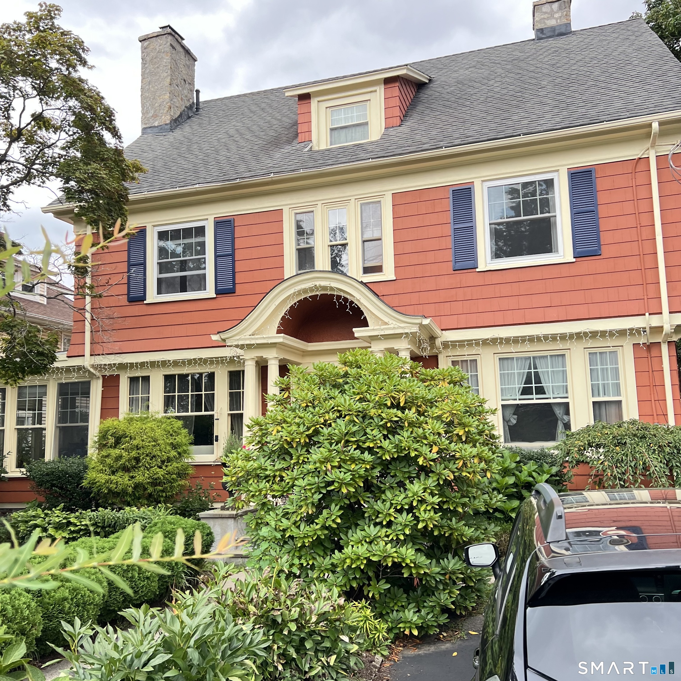 24205498 Property Photo 1
