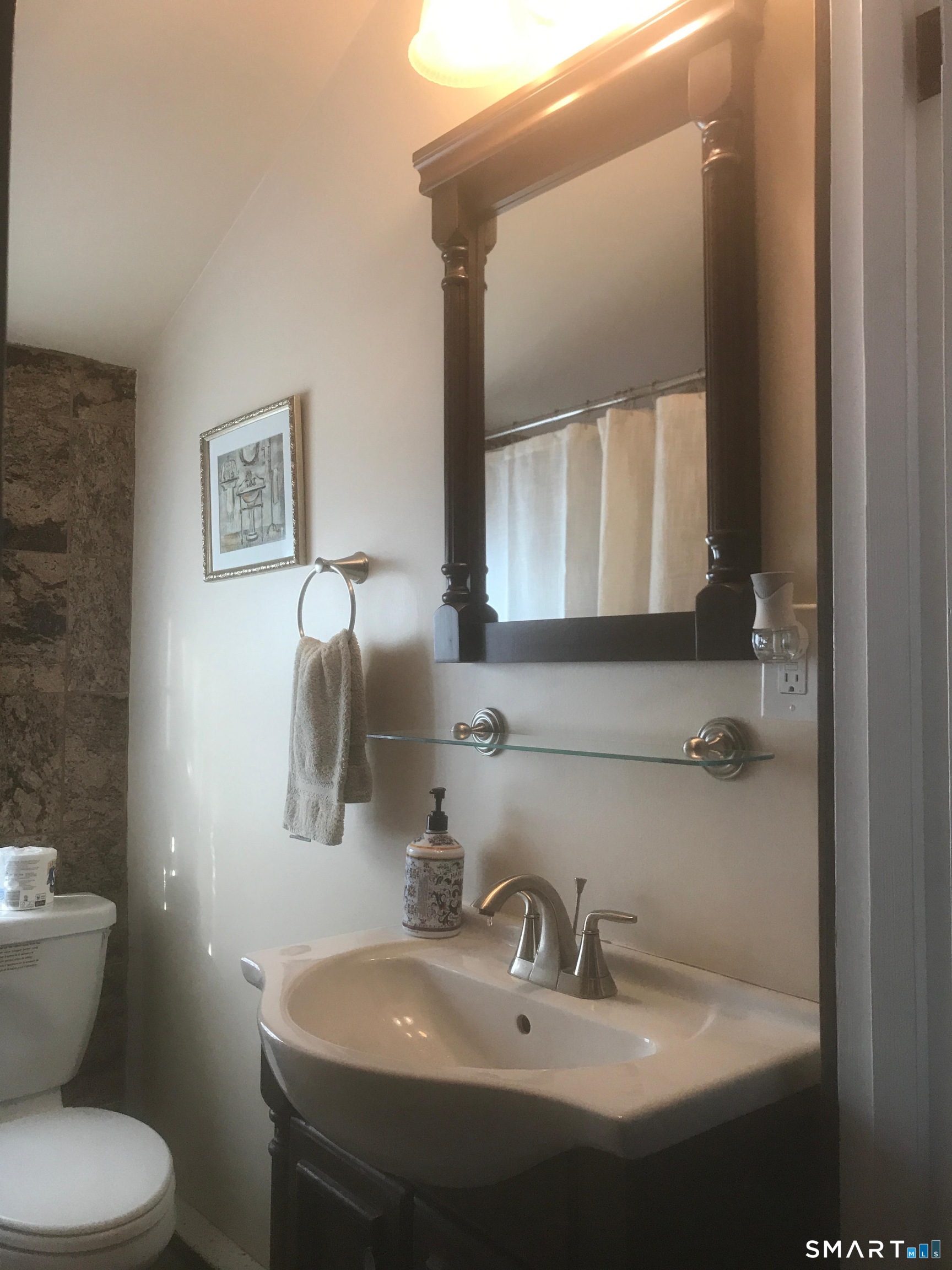 24205498 Property Photo 3