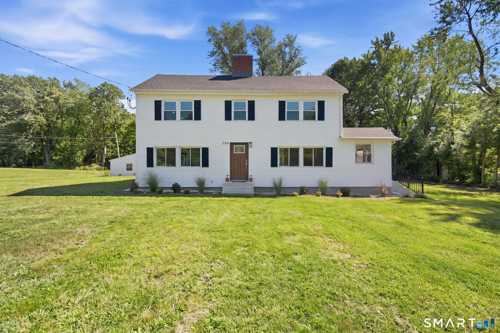 389 Griffin Road Property Photo 1