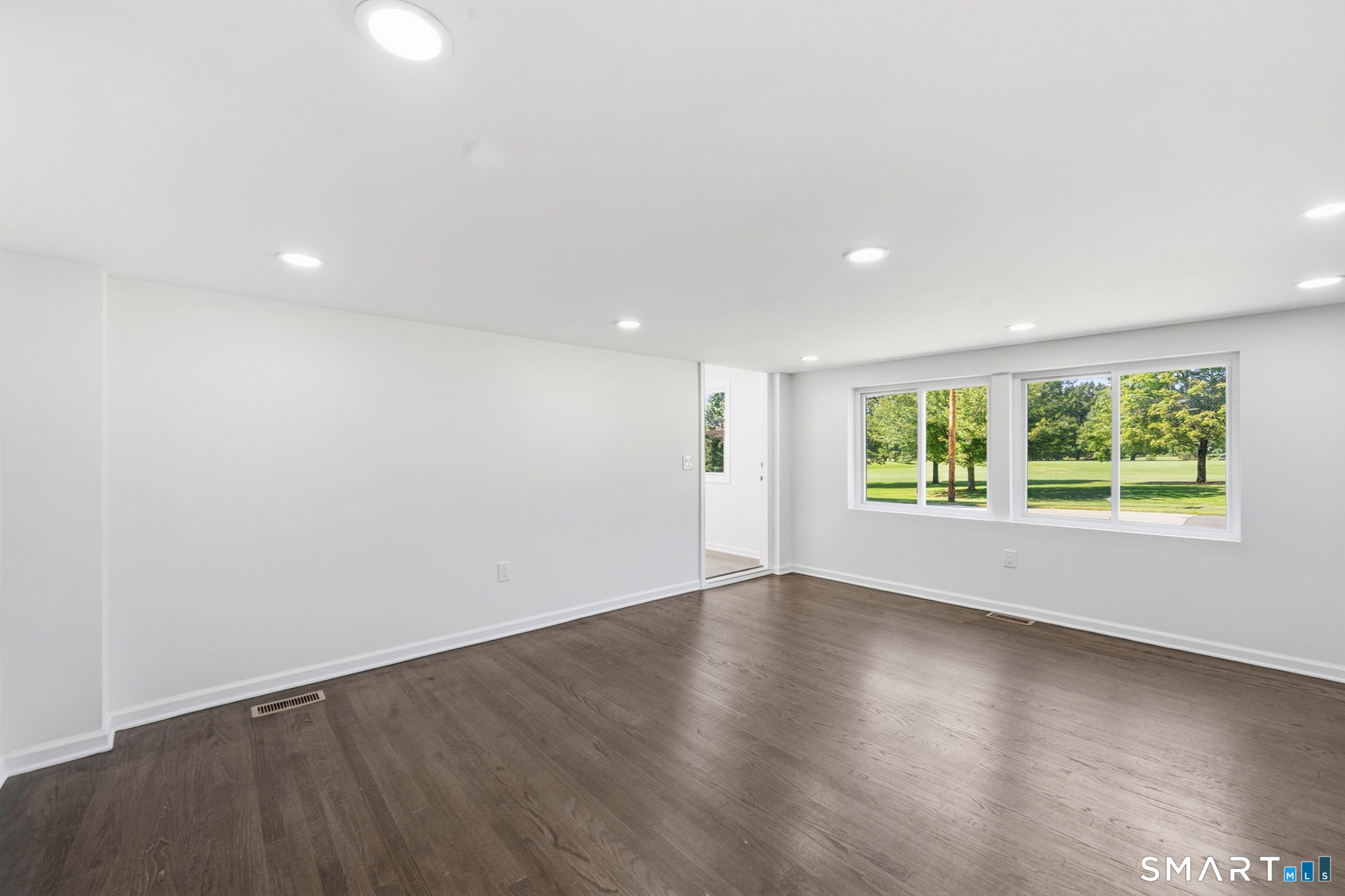 389 Griffin Road Property Photo 15