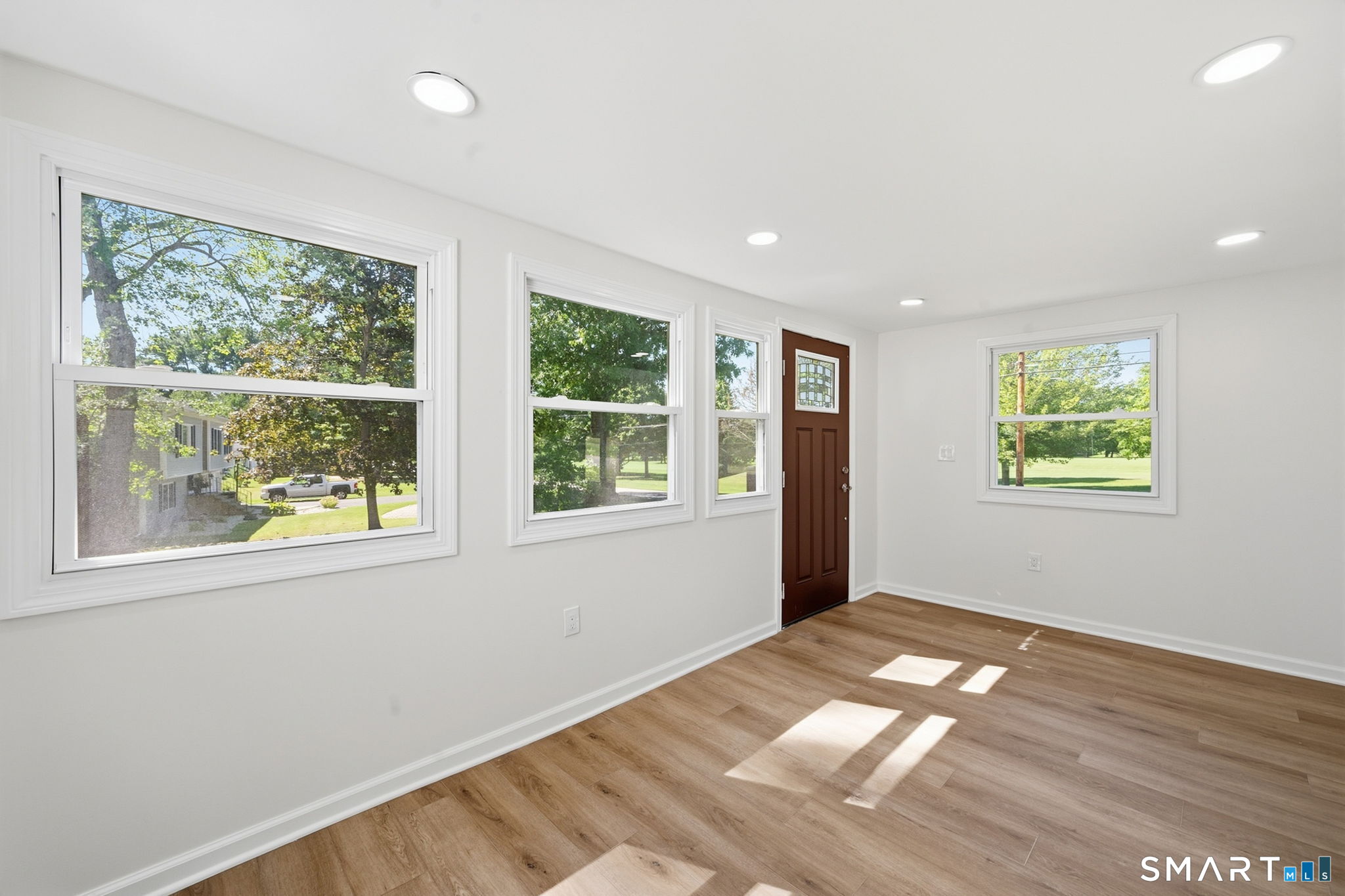 389 Griffin Road Property Photo 17