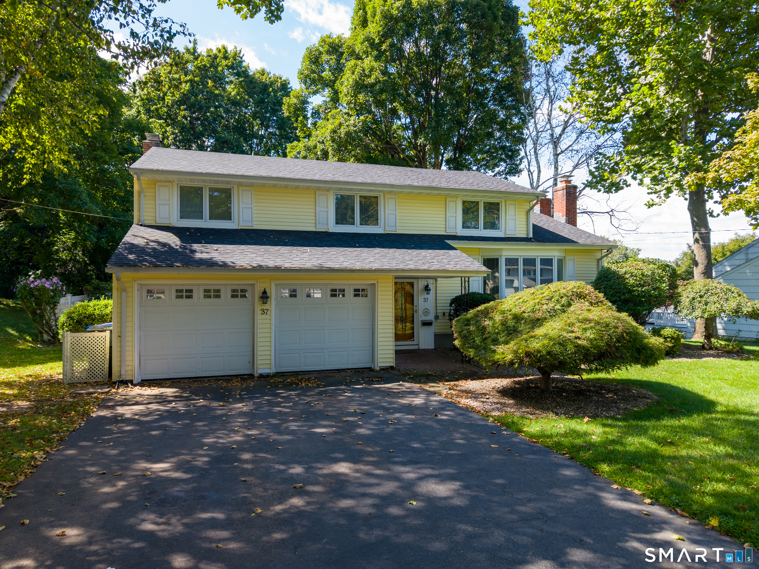 37 Salem Drive Property Photo 1
