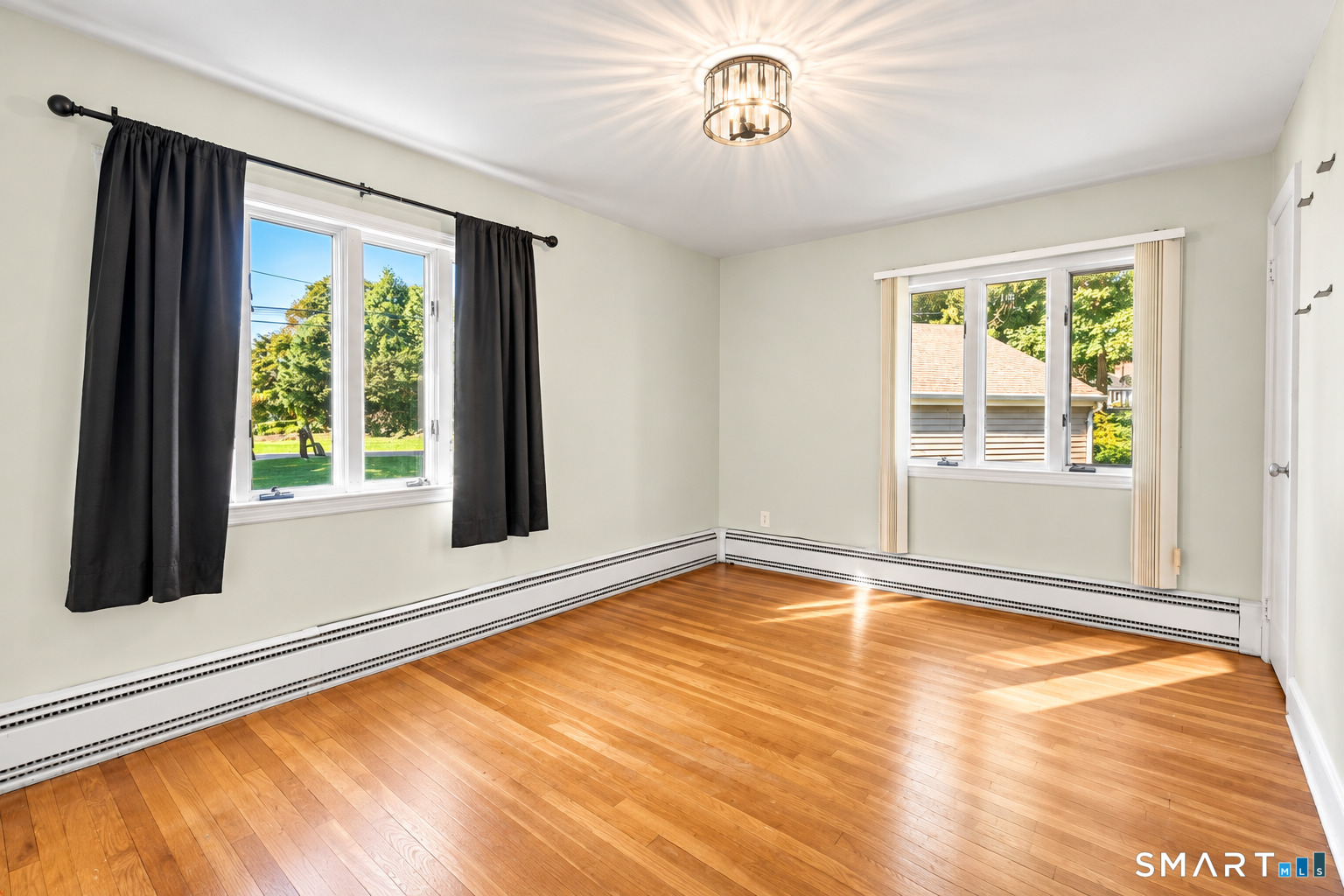 4438 Madison Avenue Property Photo 8