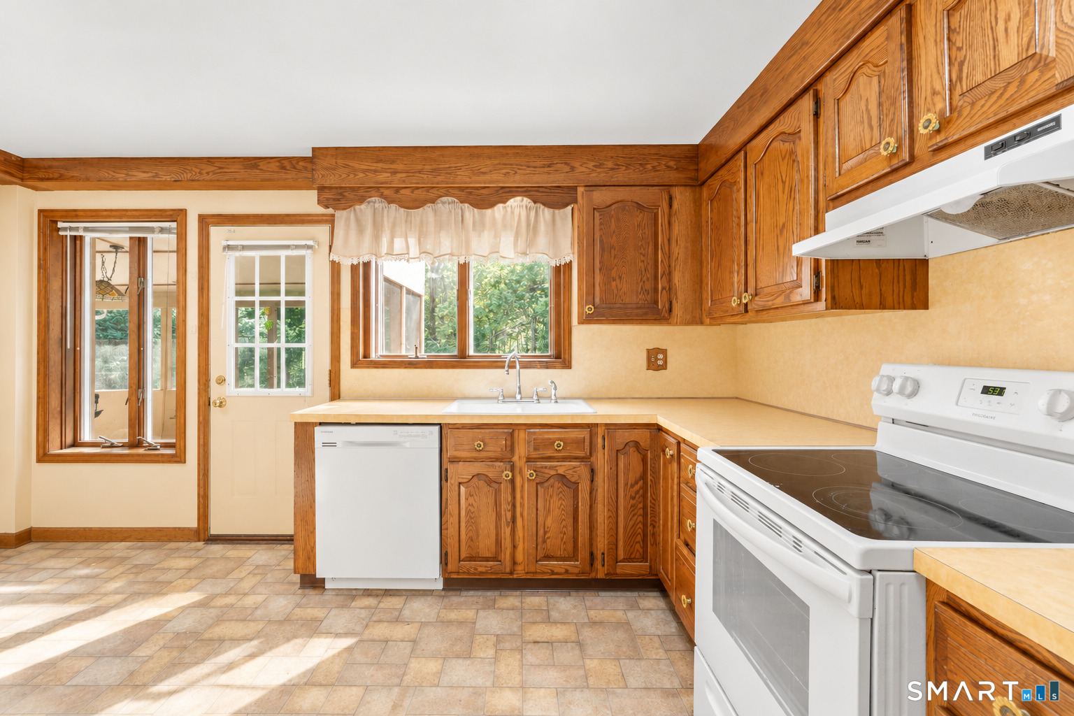 4438 Madison Avenue Property Photo 15