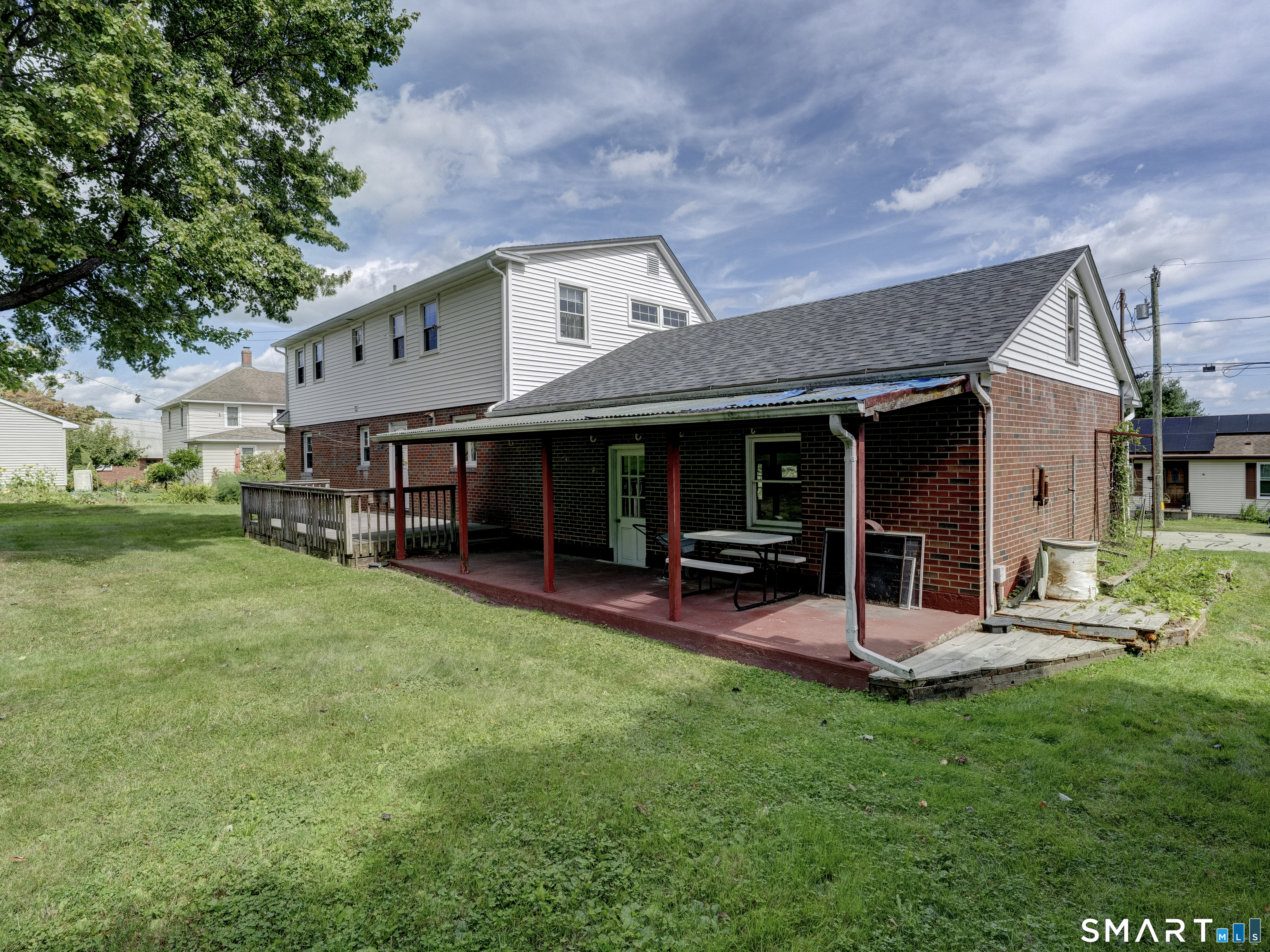 222 Maplewood Avenue Property Photo 6
