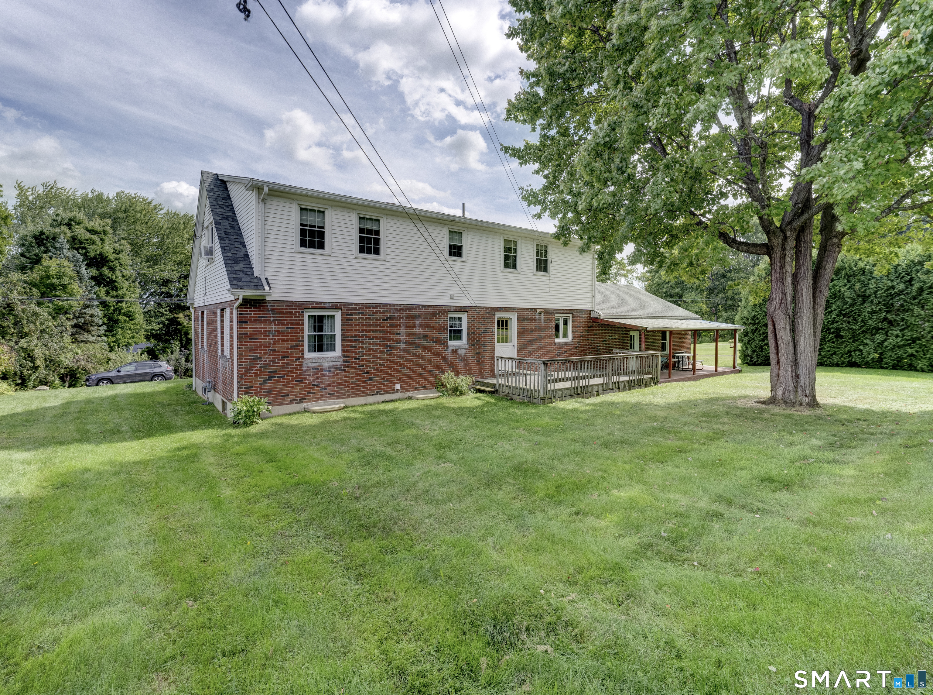 222 Maplewood Avenue Property Photo 8