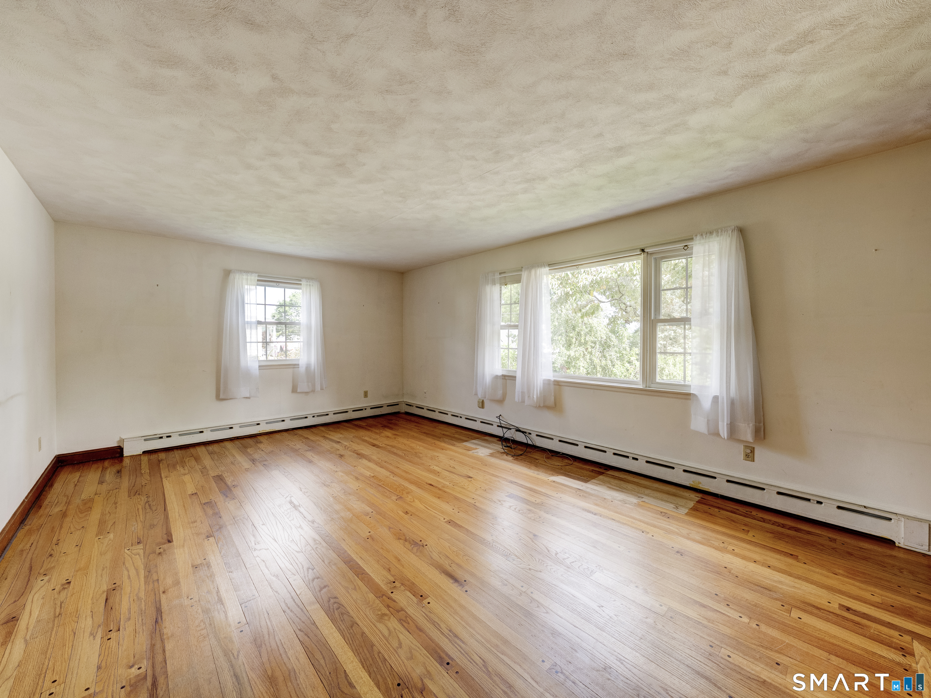 222 Maplewood Avenue Property Photo 9