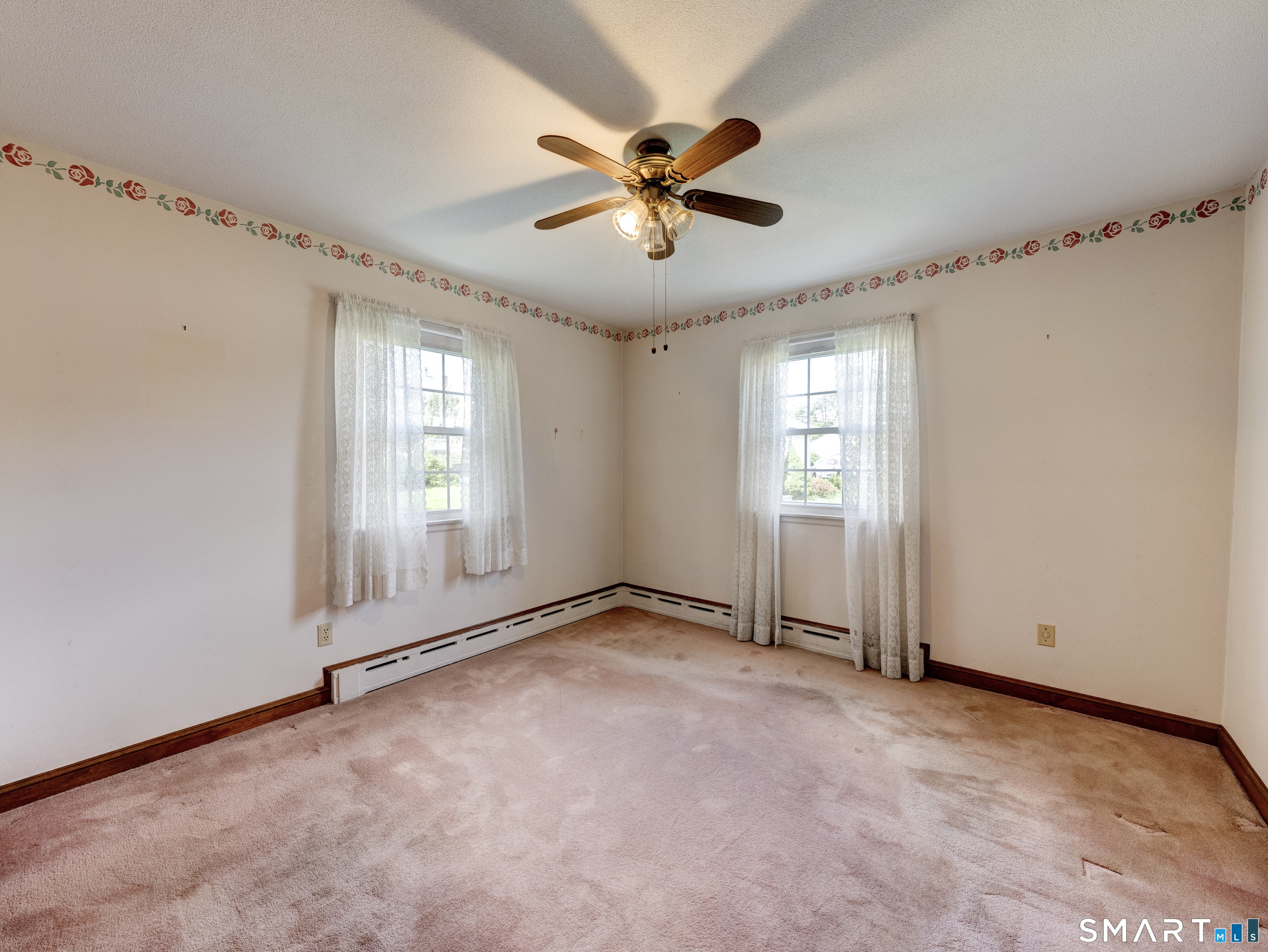 222 Maplewood Avenue Property Photo 11
