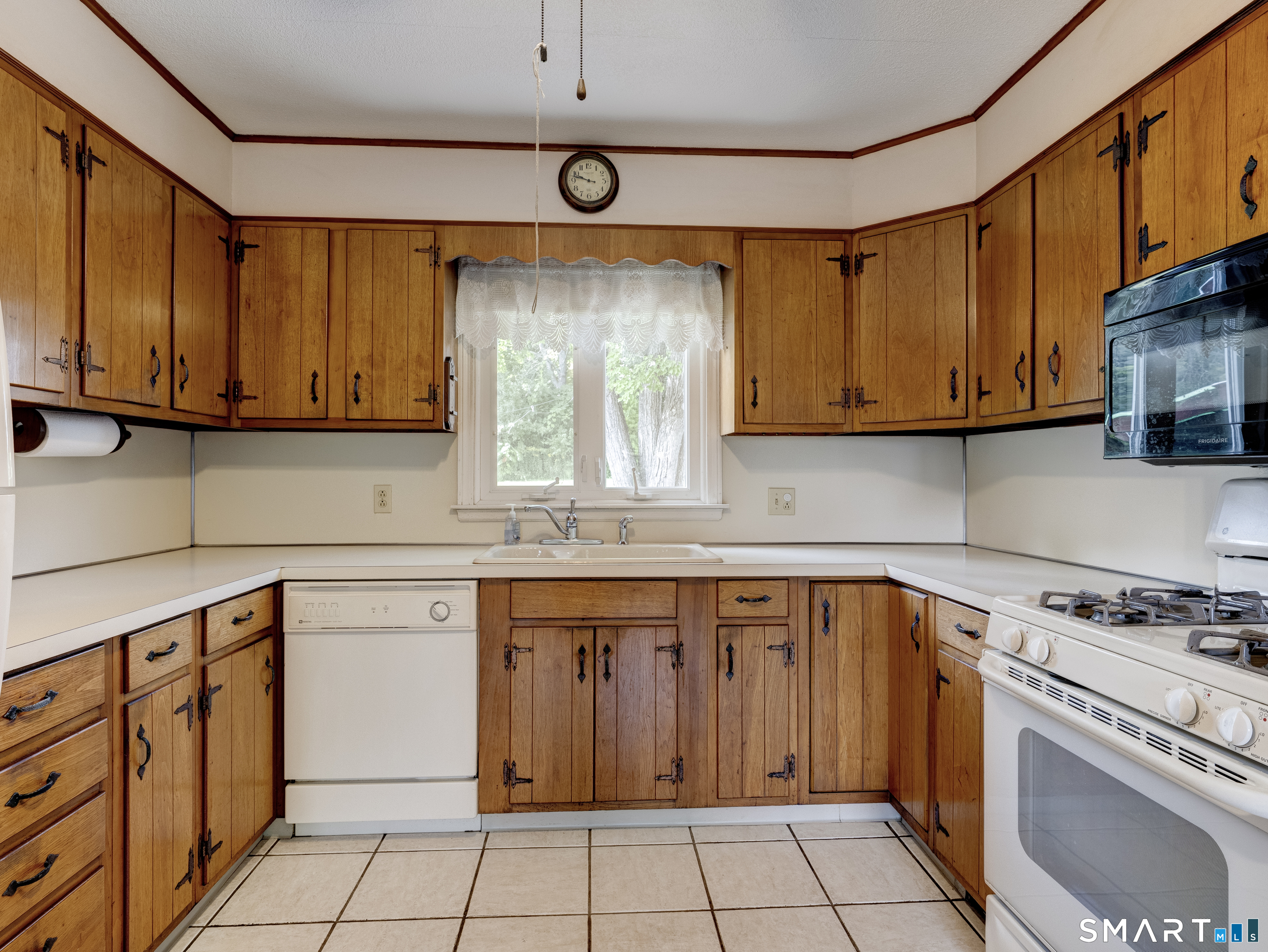 222 Maplewood Avenue Property Photo 18