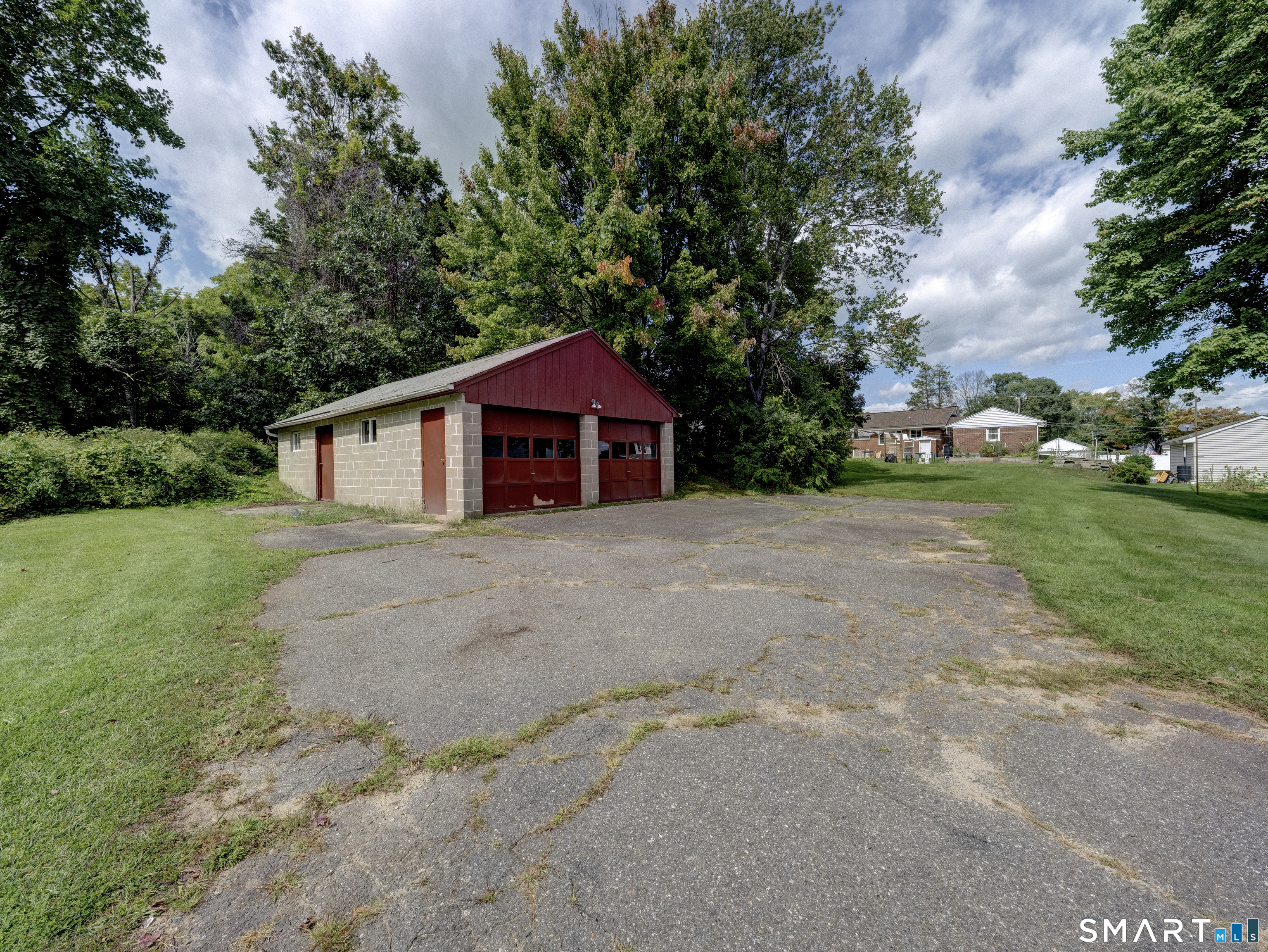 222 Maplewood Avenue Property Photo 33