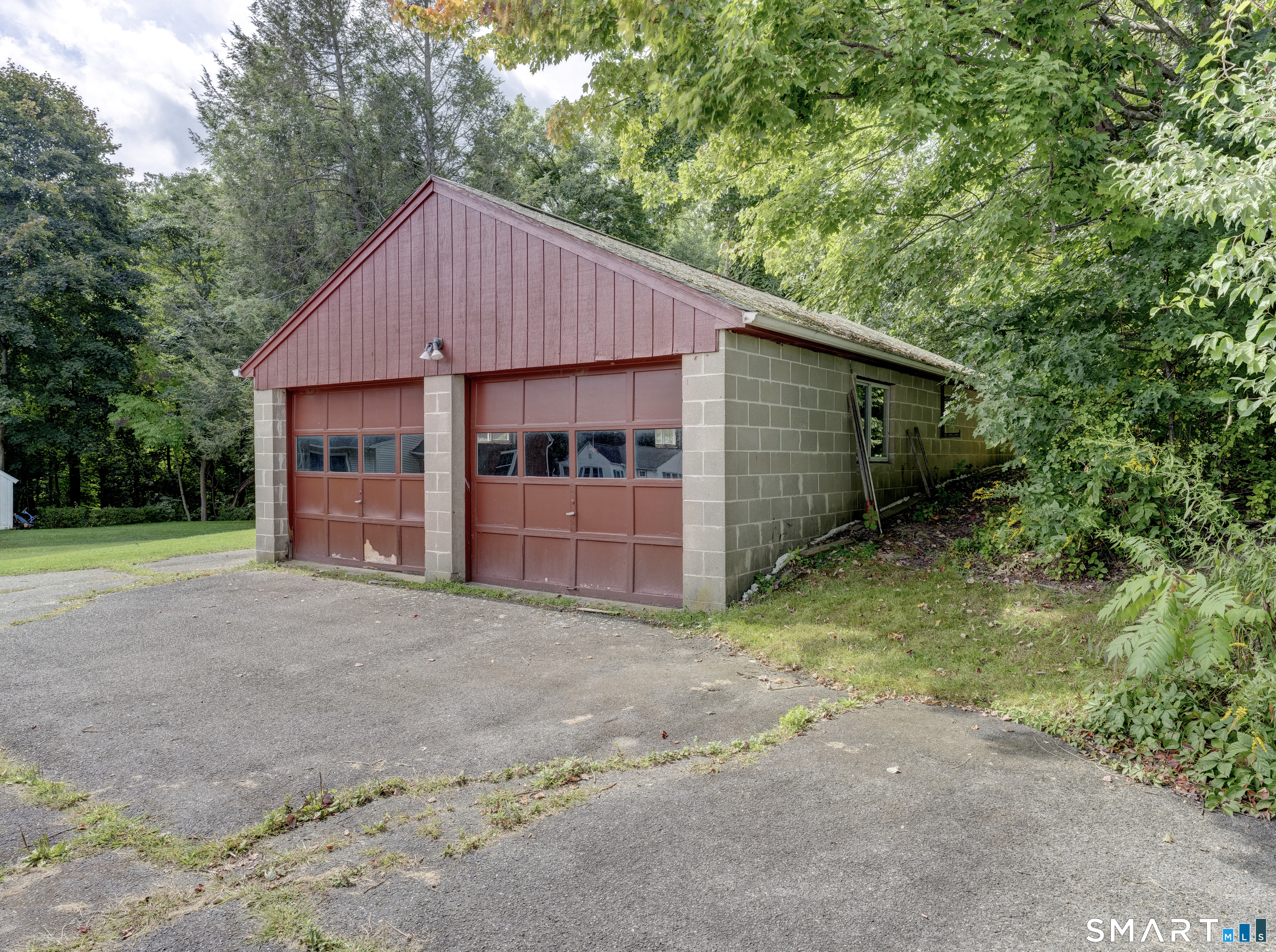 222 Maplewood Avenue Property Photo 34