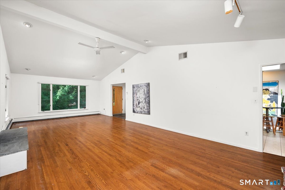7 Sundance Drive Property Photo 5