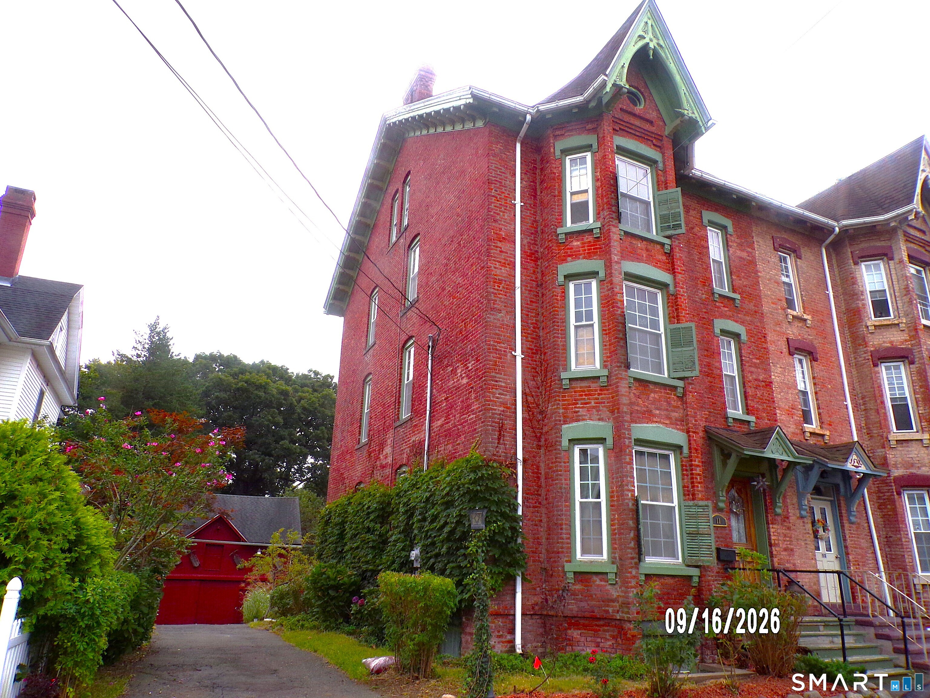 11 William Street Property Photo 2