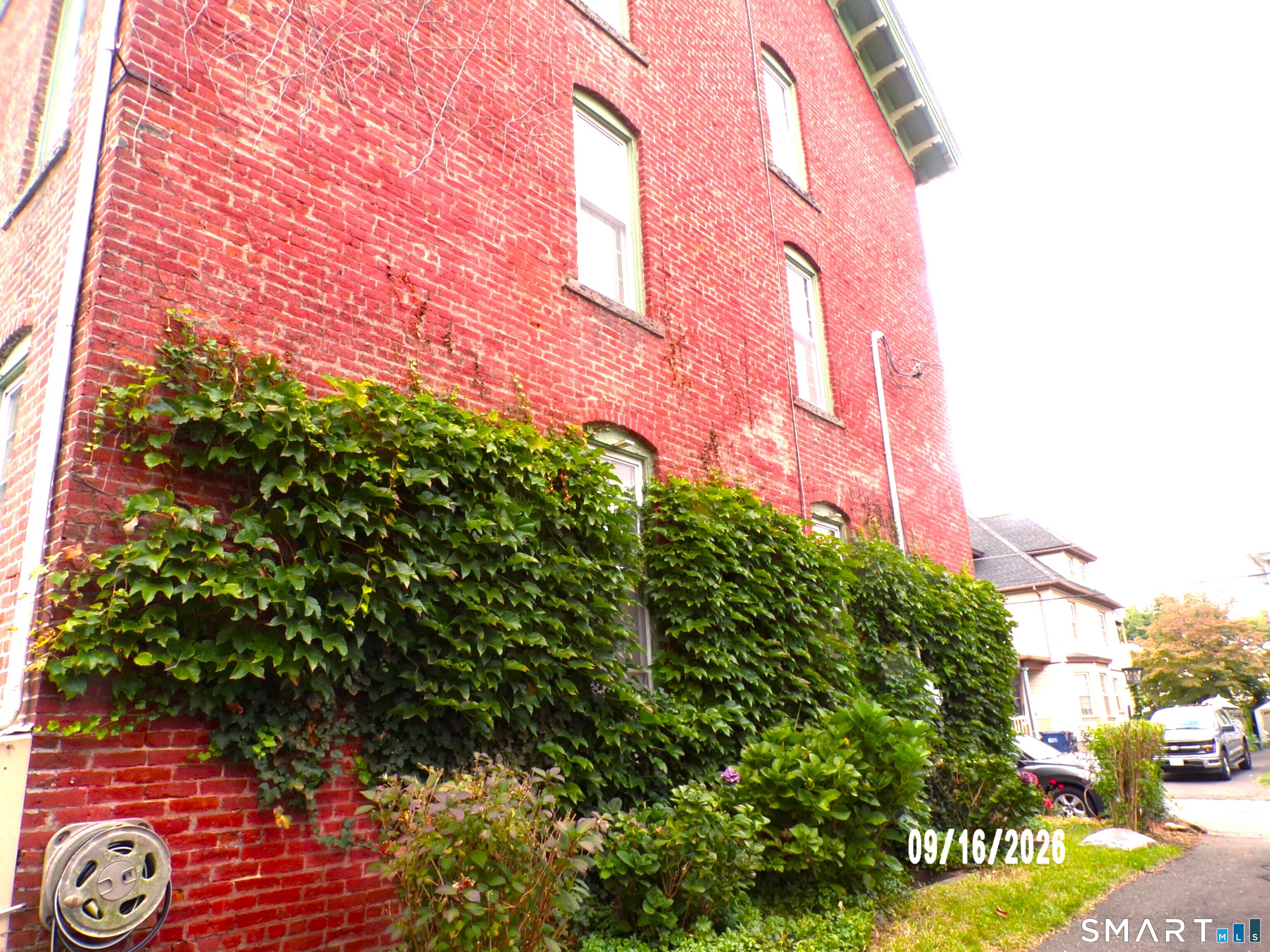 11 William Street Property Photo 4