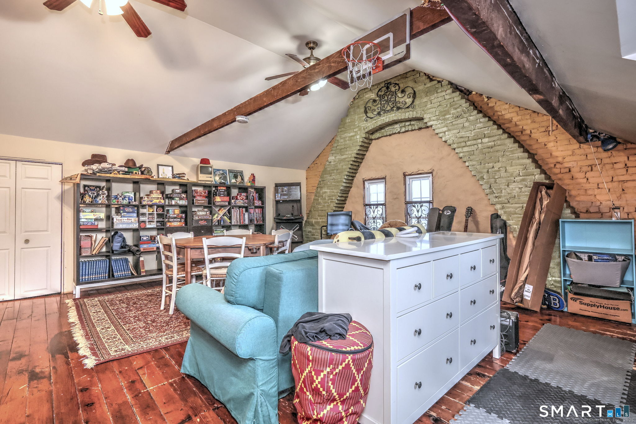 11 William Street Property Photo 26