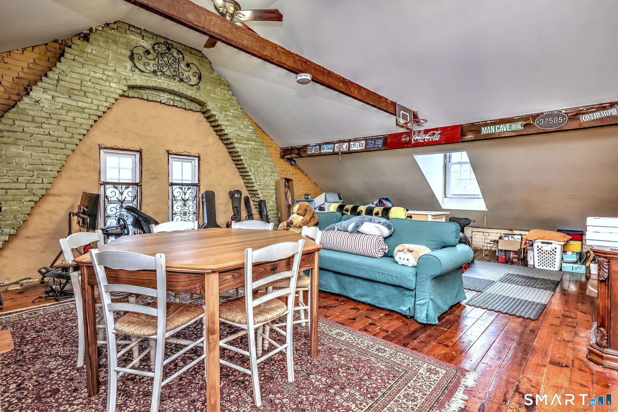 11 William Street Property Photo 28