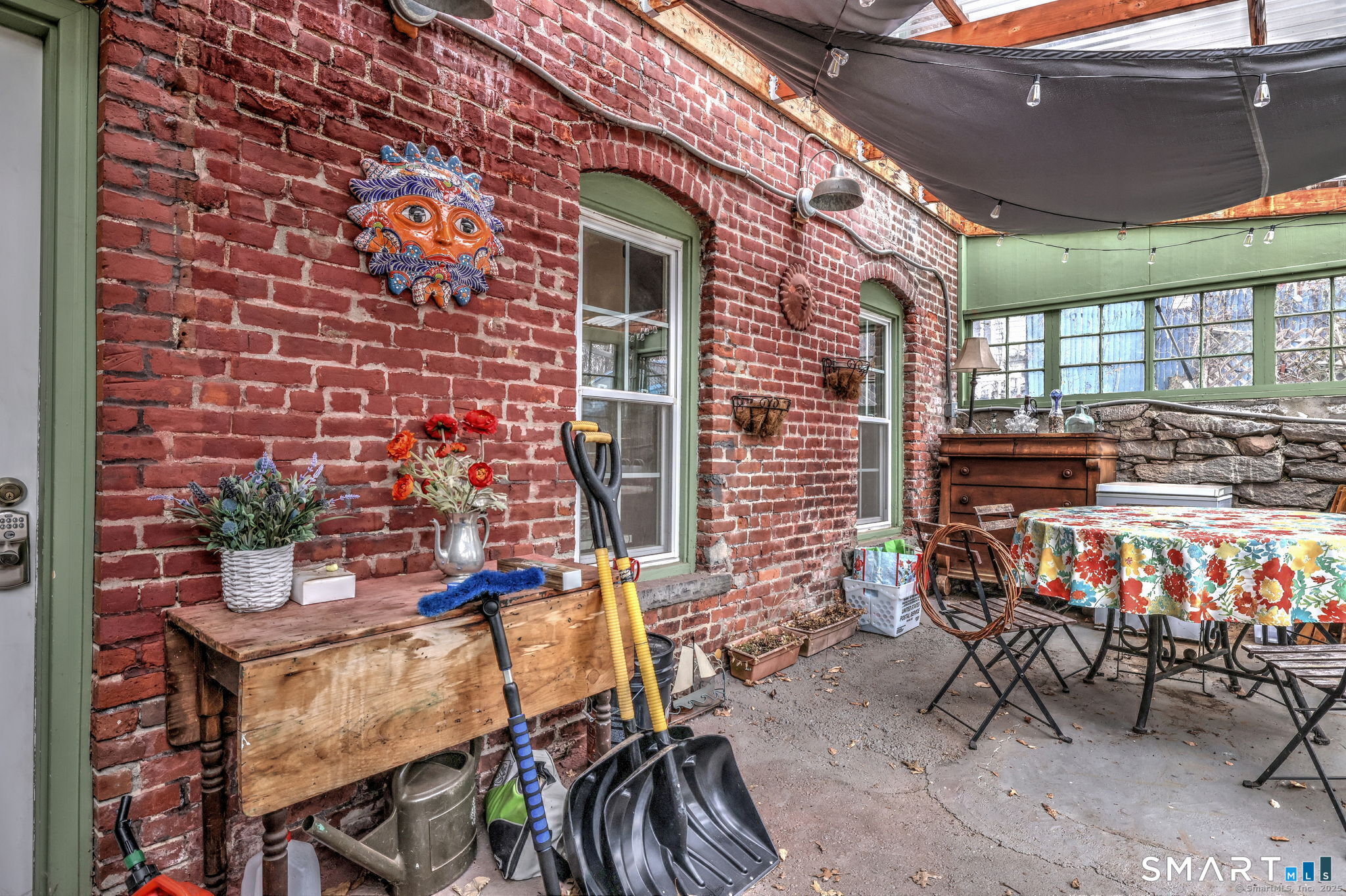 11 William Street Property Photo 33