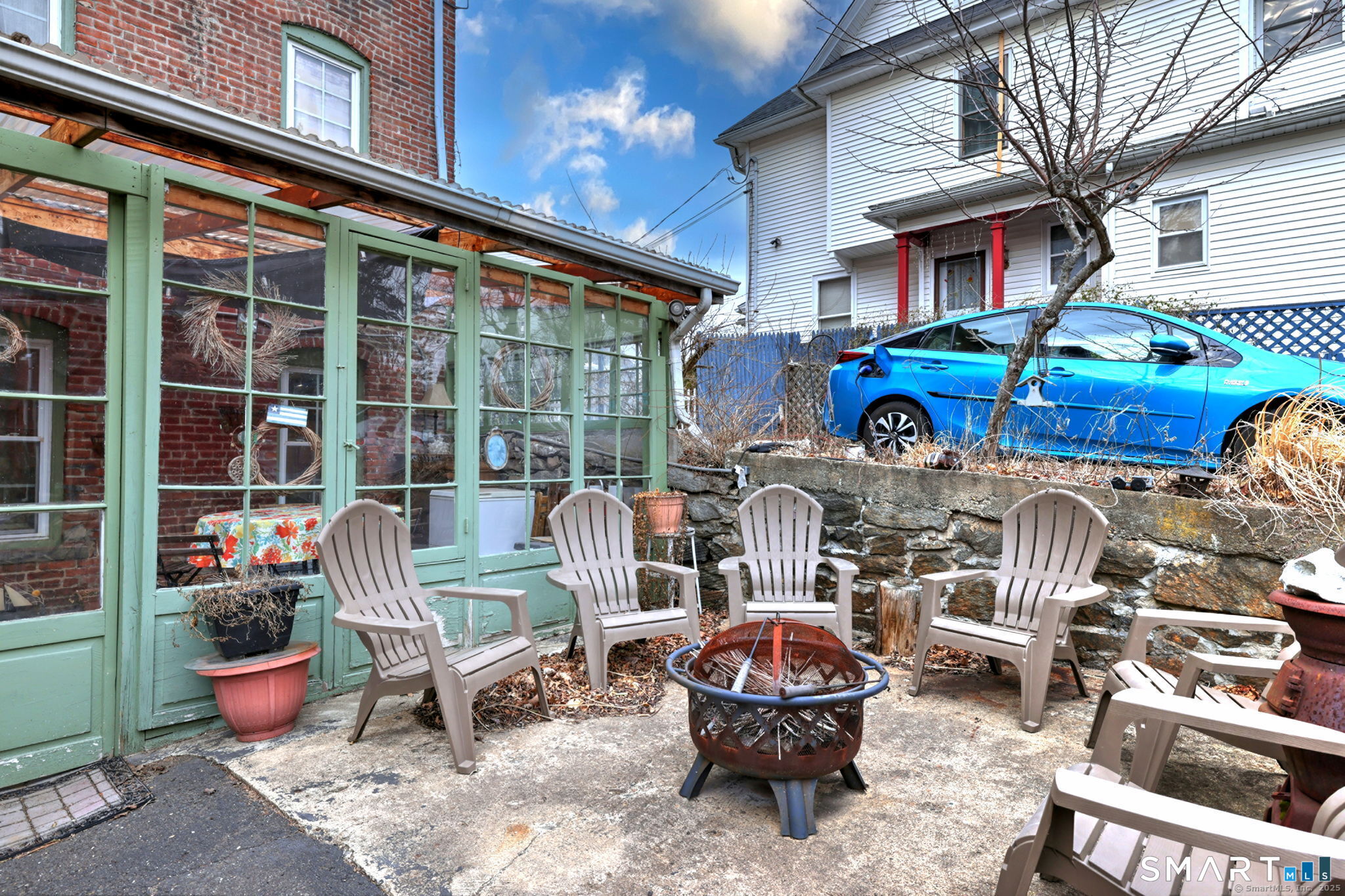 11 William Street Property Photo 35